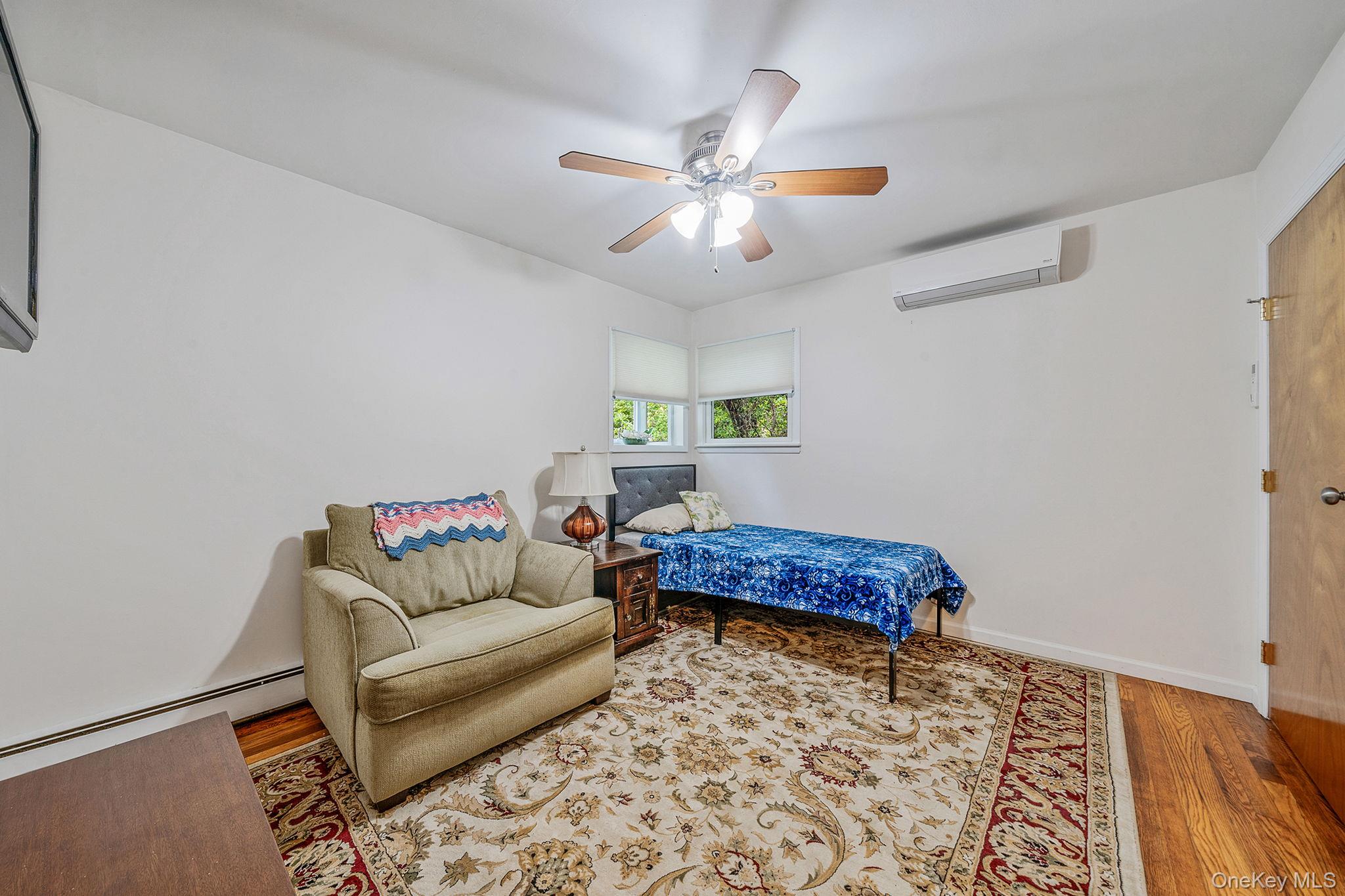 462 Bayport Avenue, Bayport, NY 11705