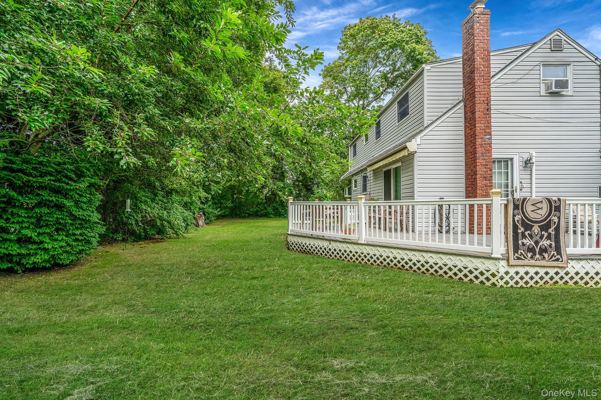 462 Bayport Avenue, Bayport, NY 11705