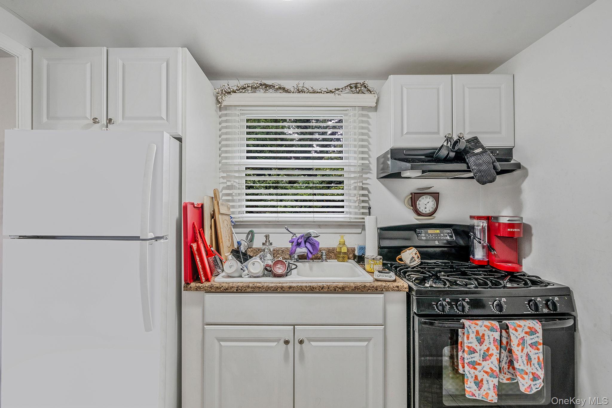 462 Bayport Avenue, Bayport, NY 11705