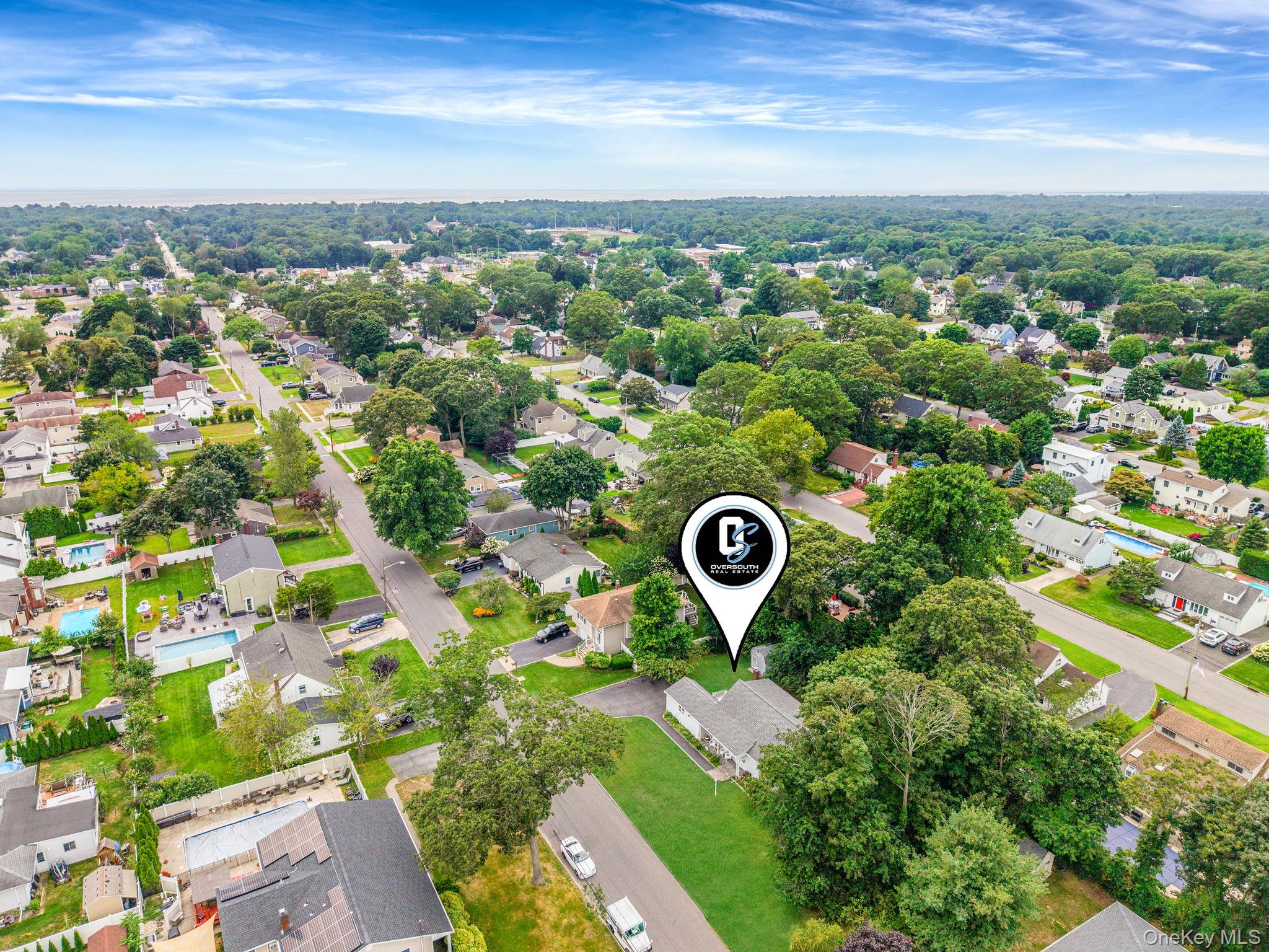 462 Bayport Avenue, Bayport, NY 11705