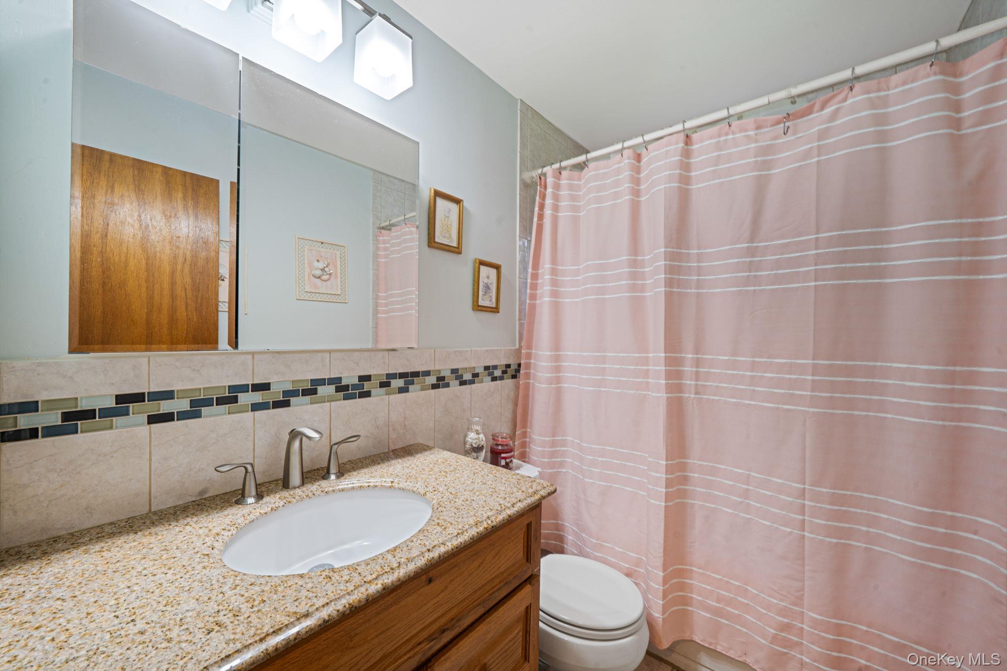 462 Bayport Avenue, Bayport, NY 11705