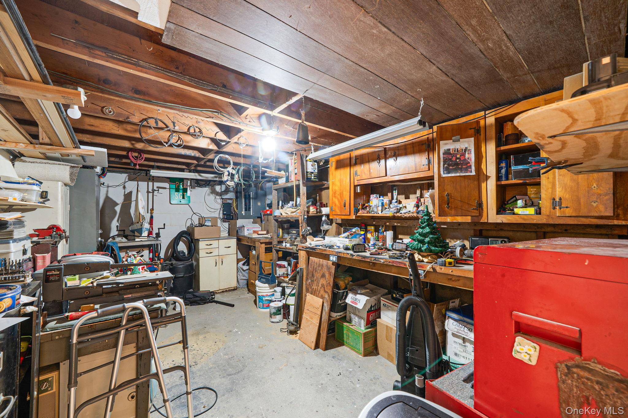 462 Bayport Avenue, Bayport, NY 11705