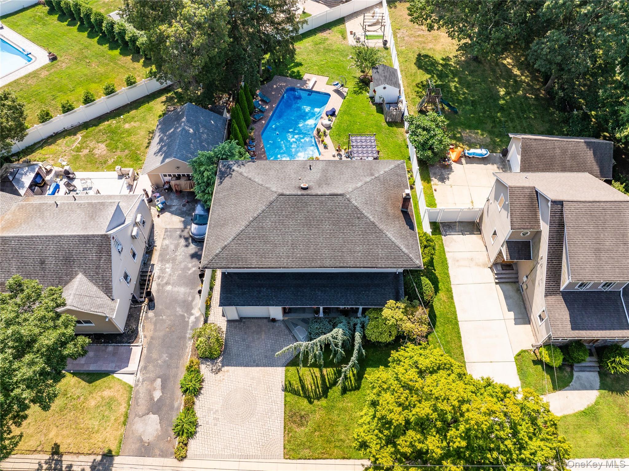 1918 Lenox Avenue, East Meadow, NY 11554