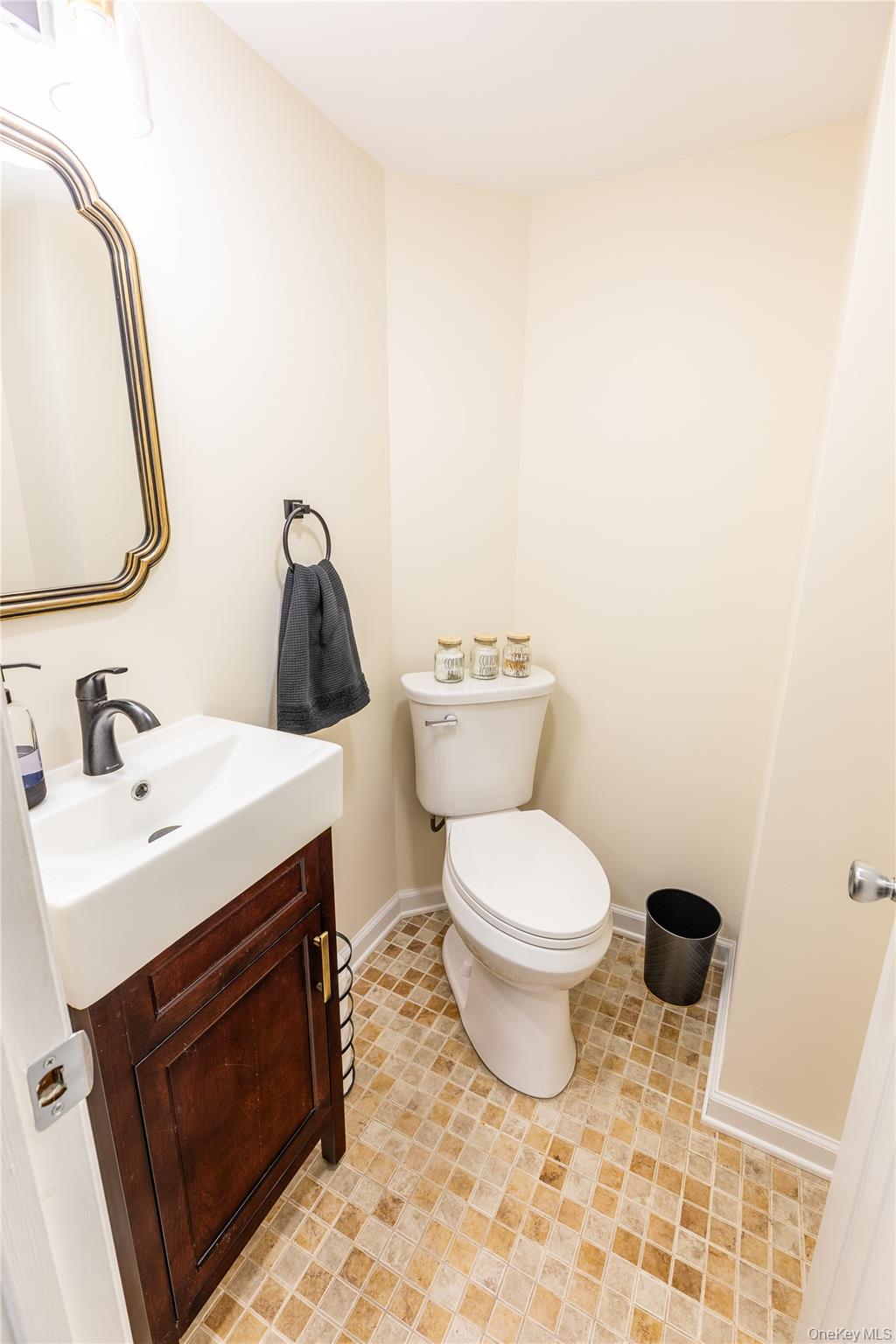 1918 Lenox Avenue, East Meadow, NY 11554