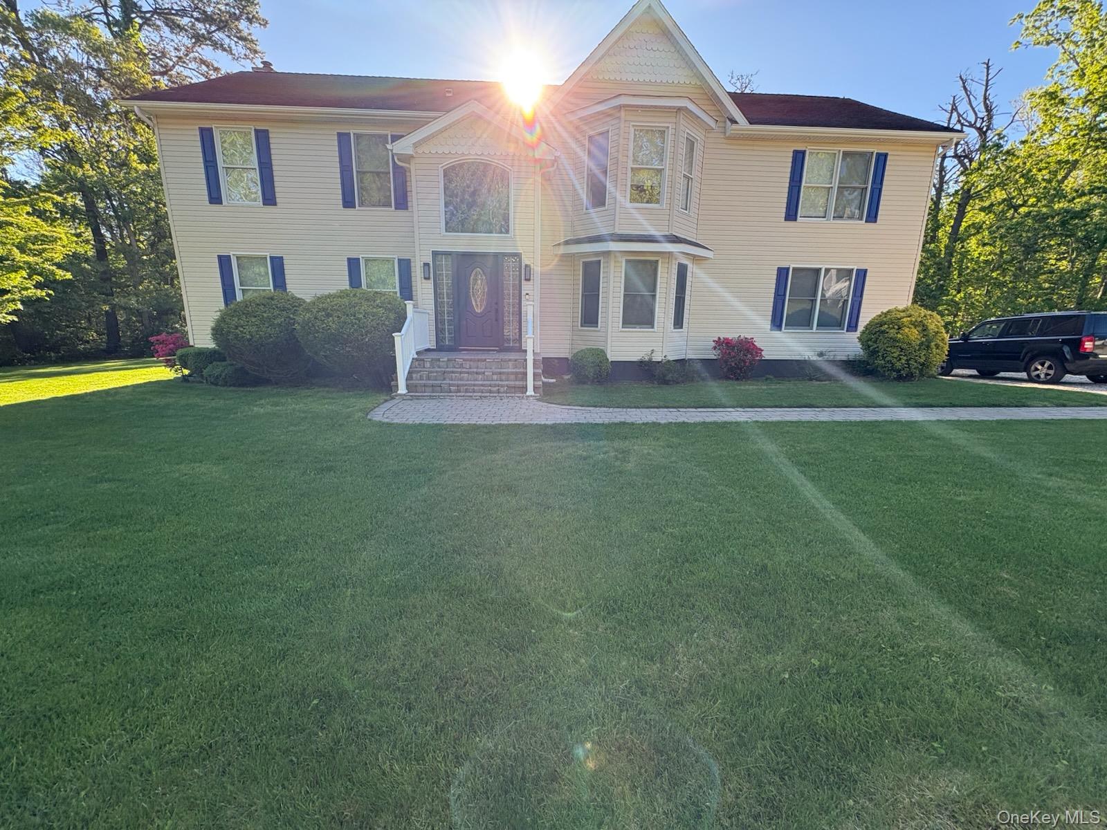 11 Grand Avenue, Yaphank, NY 11980
