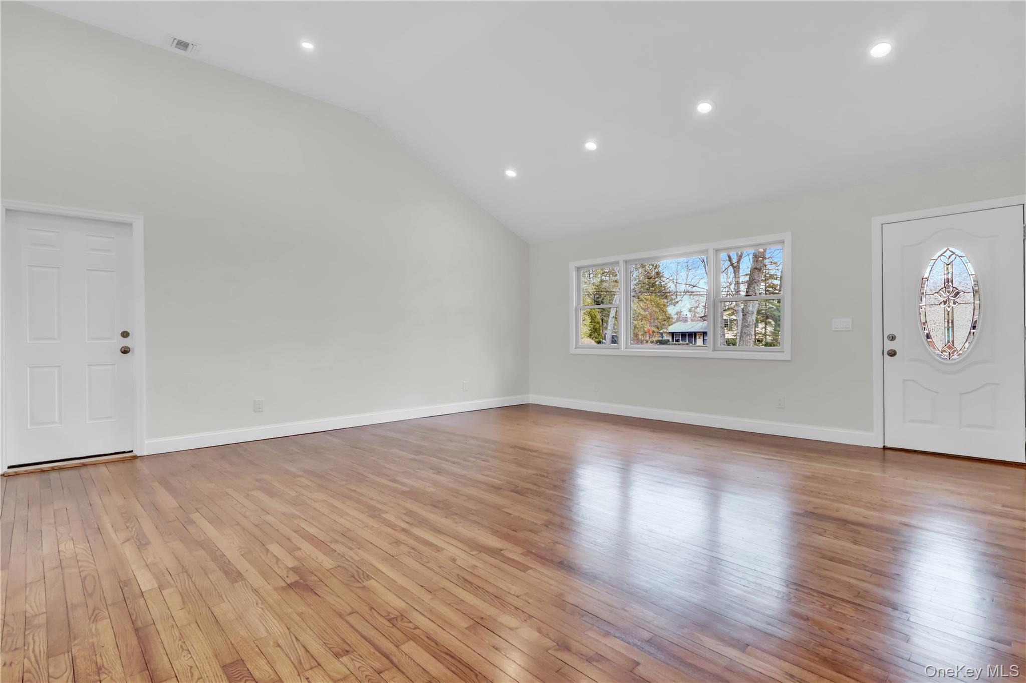 43 Penny Drive, Calverton, NY 11933