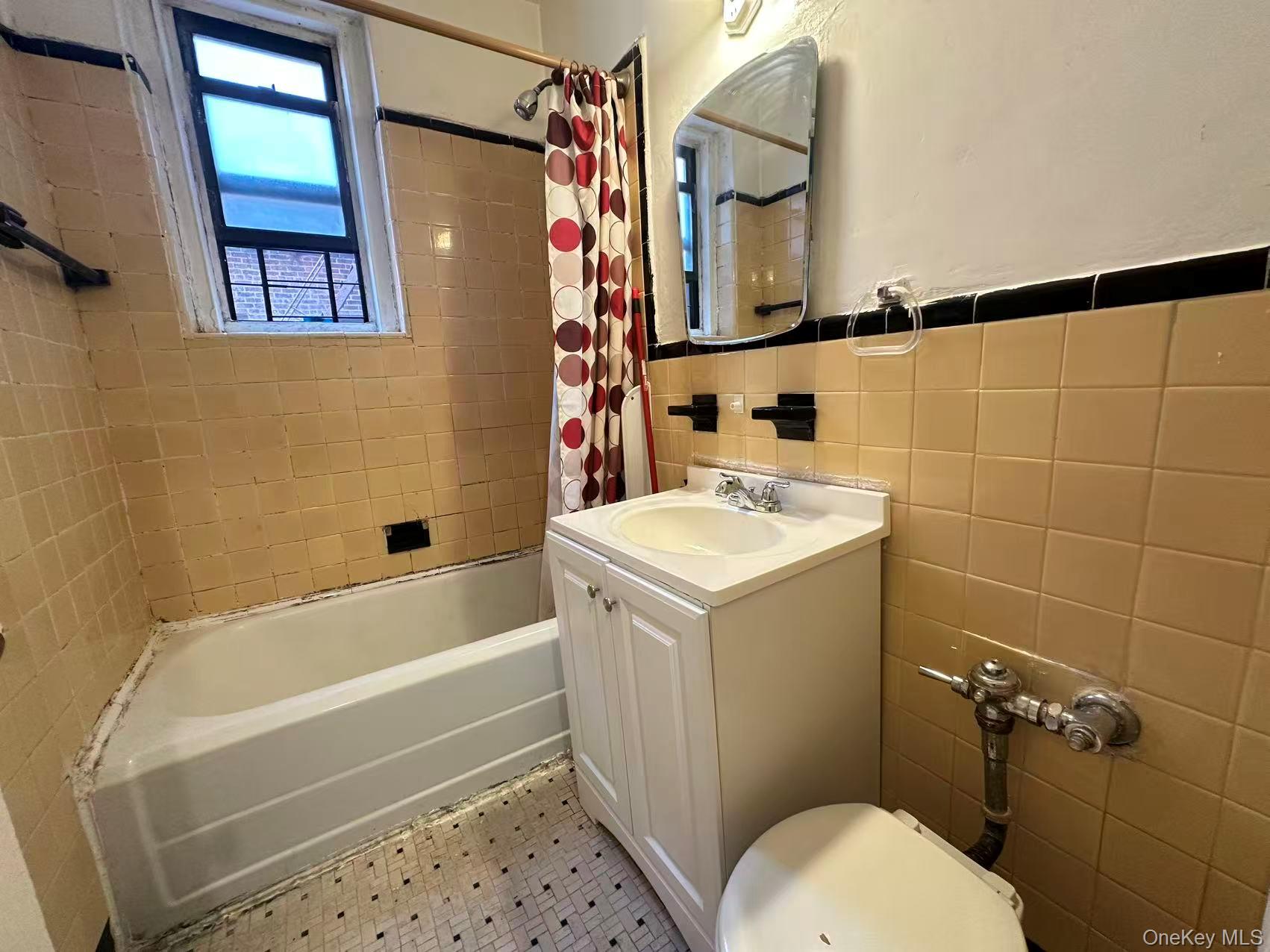 33-38 Parsons Boulevard # 5E, Flushing, NY 11354