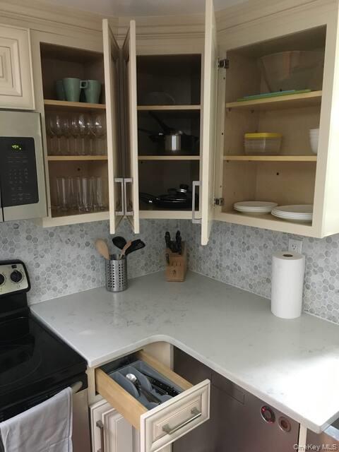 102 Woodbury Road, Huntington, NY 11743