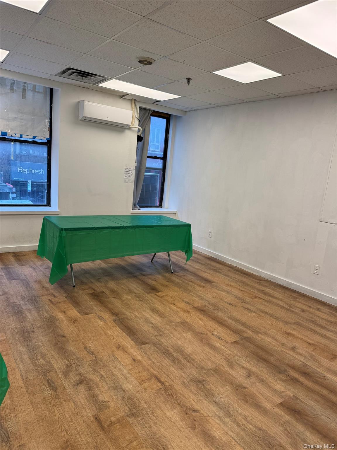 17 E Broadway # 204, New York (Manhattan), NY 10002