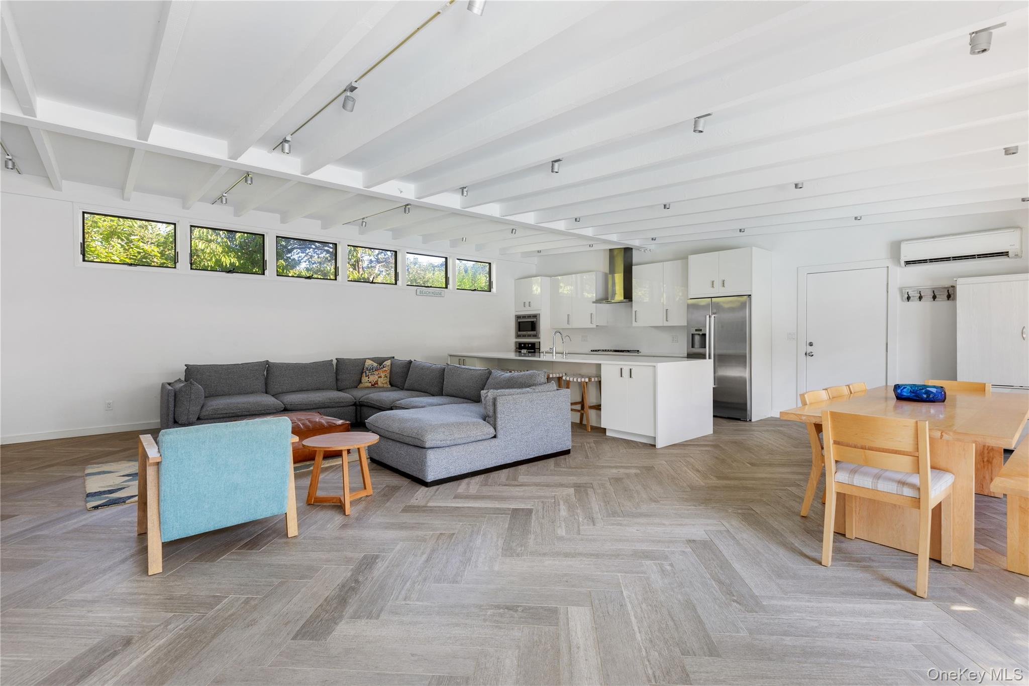 31 laurel Avenue, Seaview, NY 11770