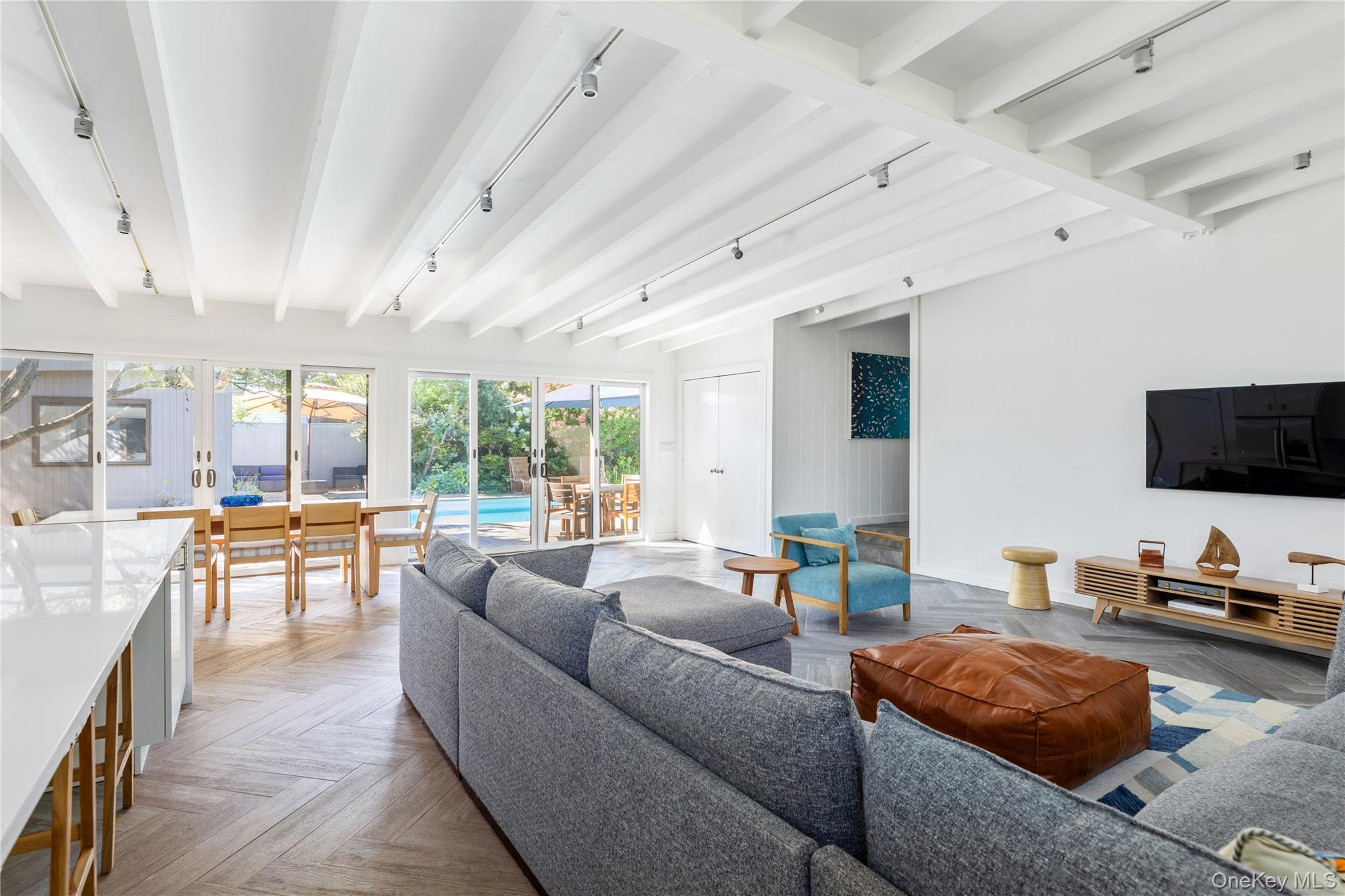 31 laurel Avenue, Seaview, NY 11770