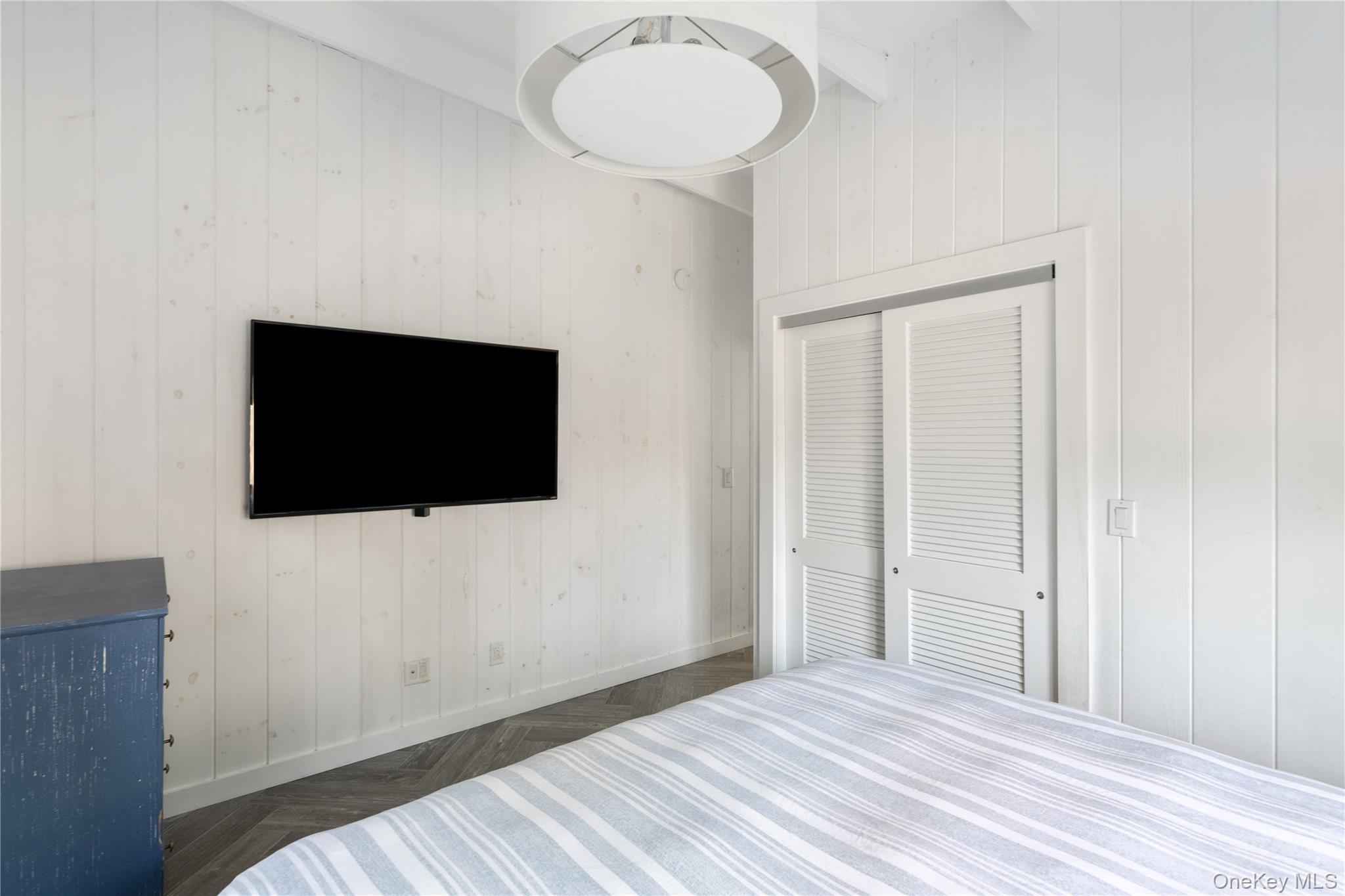 31 laurel Avenue, Seaview, NY 11770