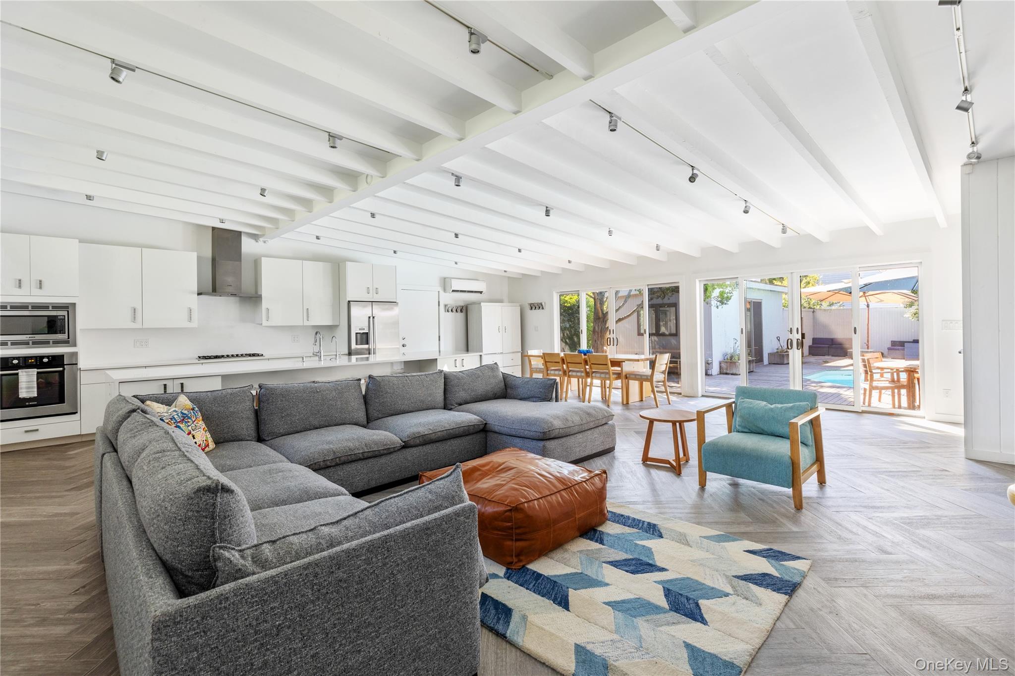 31 laurel Avenue, Seaview, NY 11770