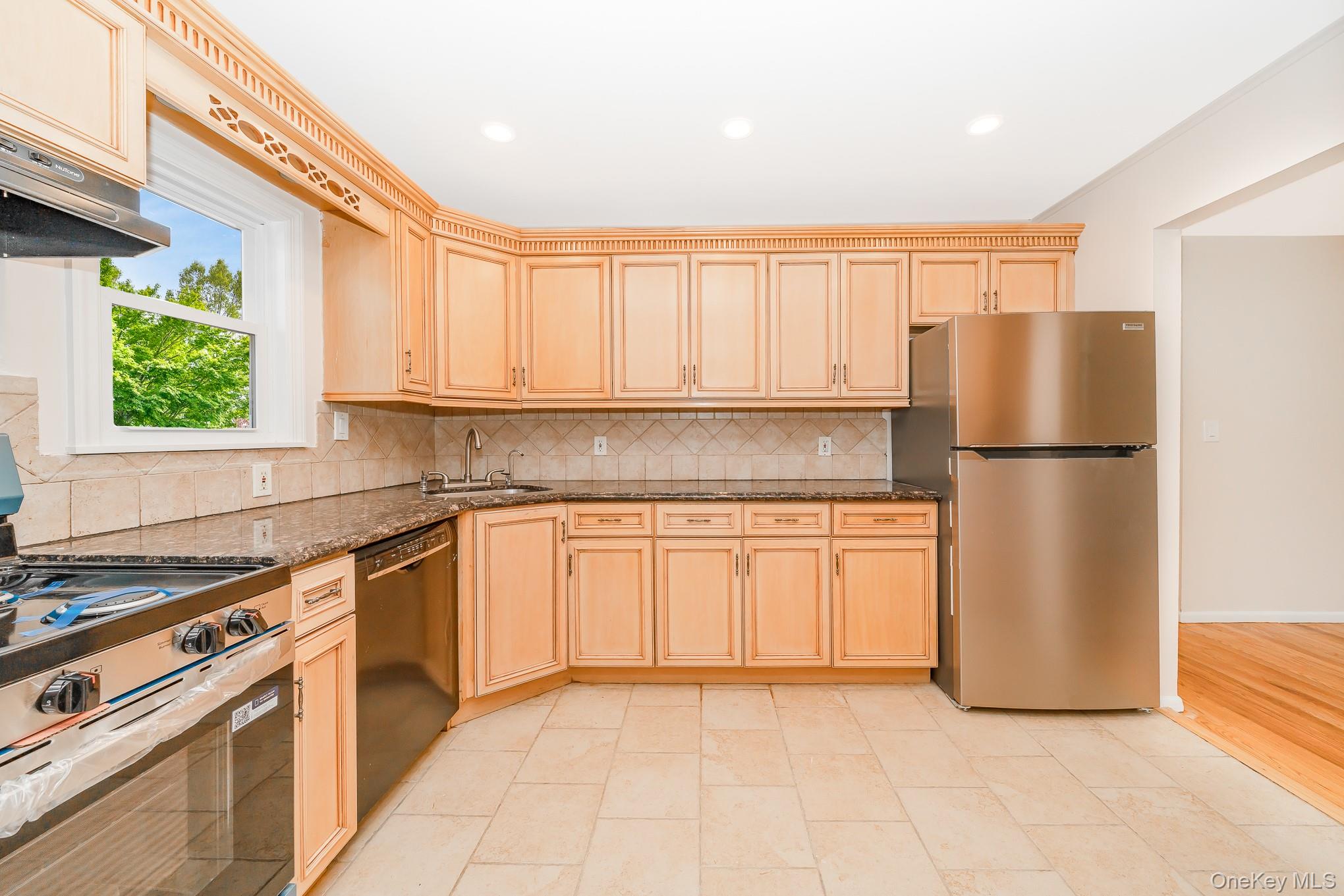 880 Washington Street, Baldwin, NY 11510