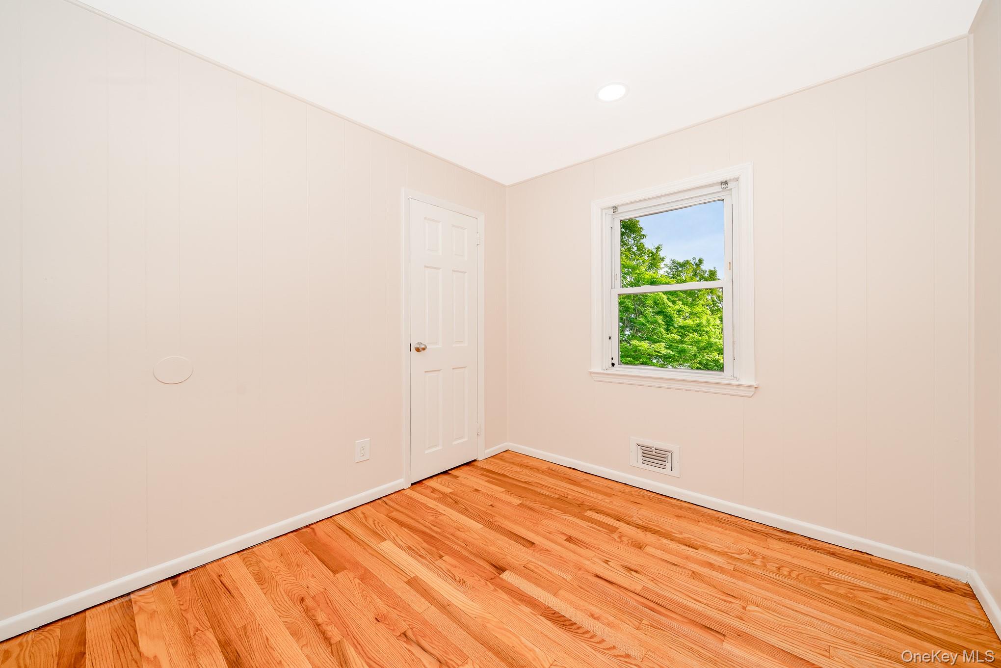 880 Washington Street, Baldwin, NY 11510