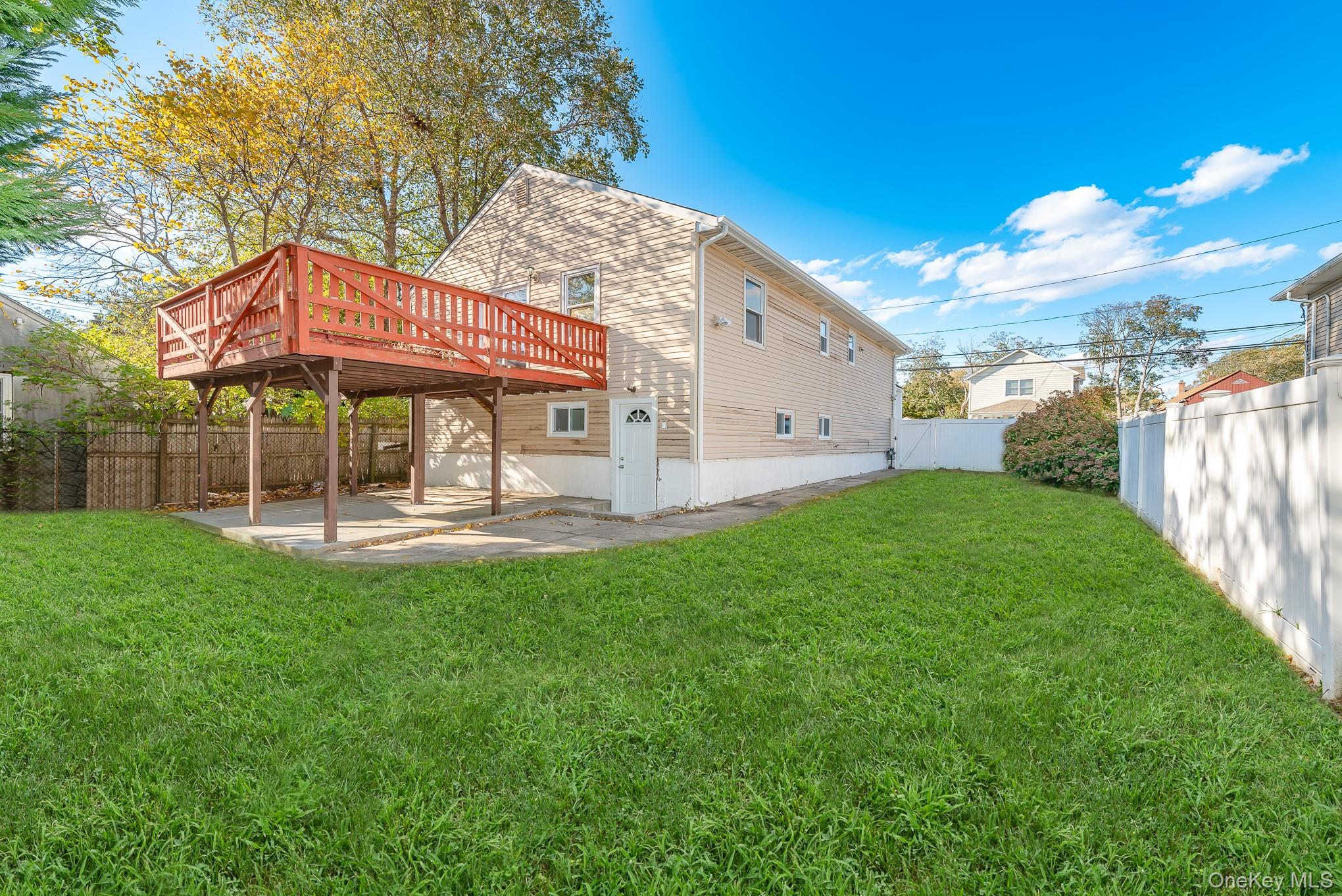 880 Washington Street, Baldwin, NY 11510