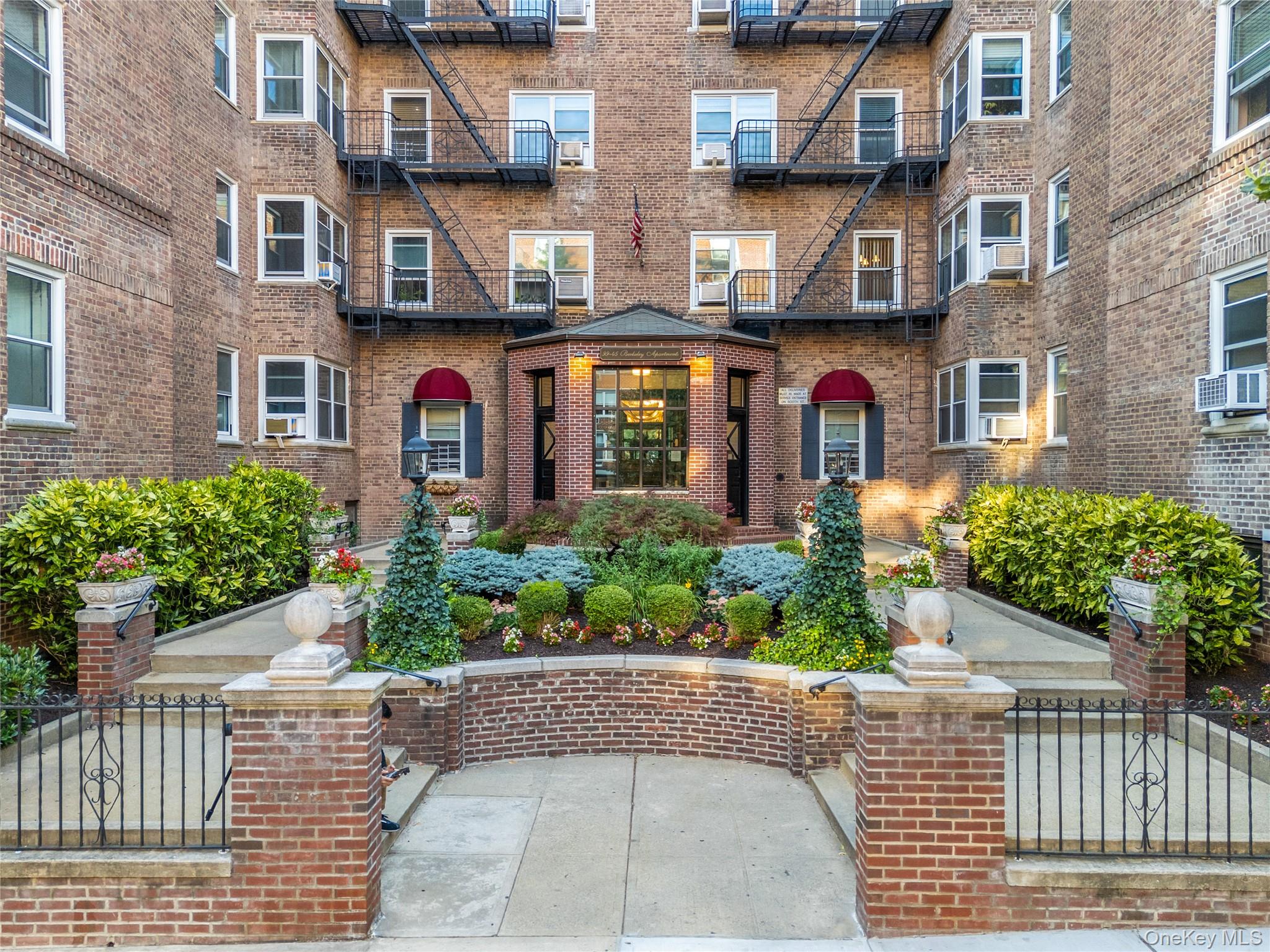 99-45 67th Avenue # 620, Forest Hills, NY 11375