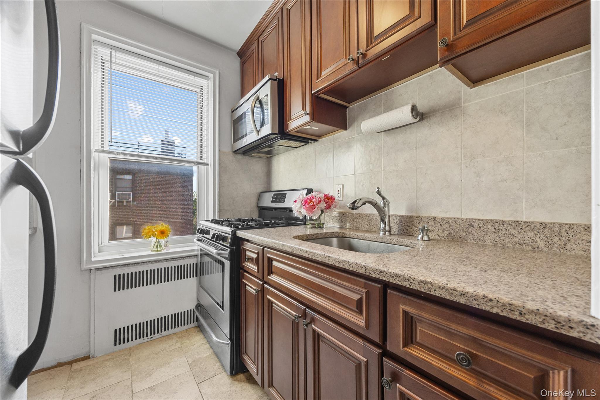 99-45 67th Road # 620, Forest Hills, NY 11375