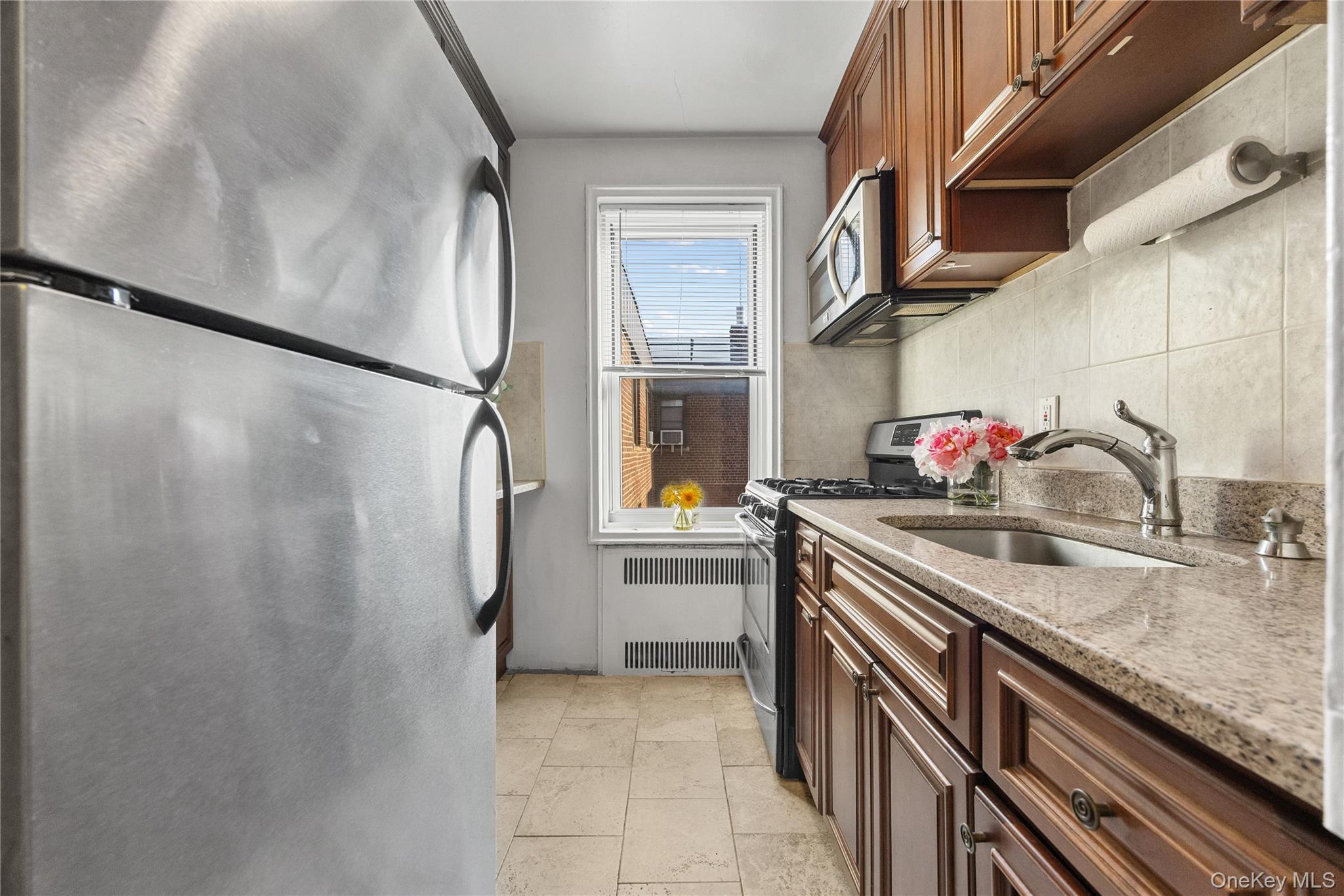 99-45 67th Road # 620, Forest Hills, NY 11375