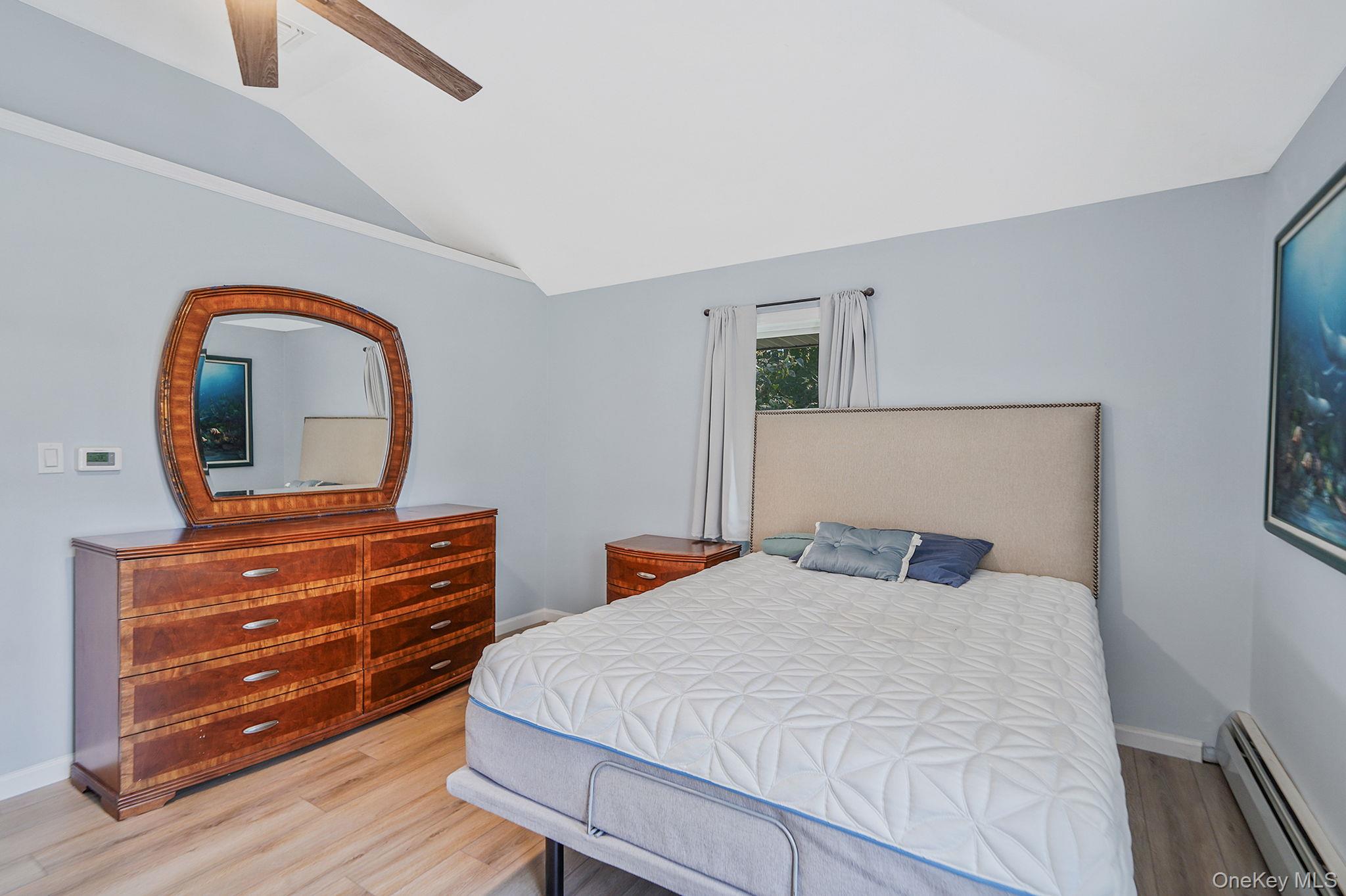 1548 Spur Drive S, Islip, NY 11751