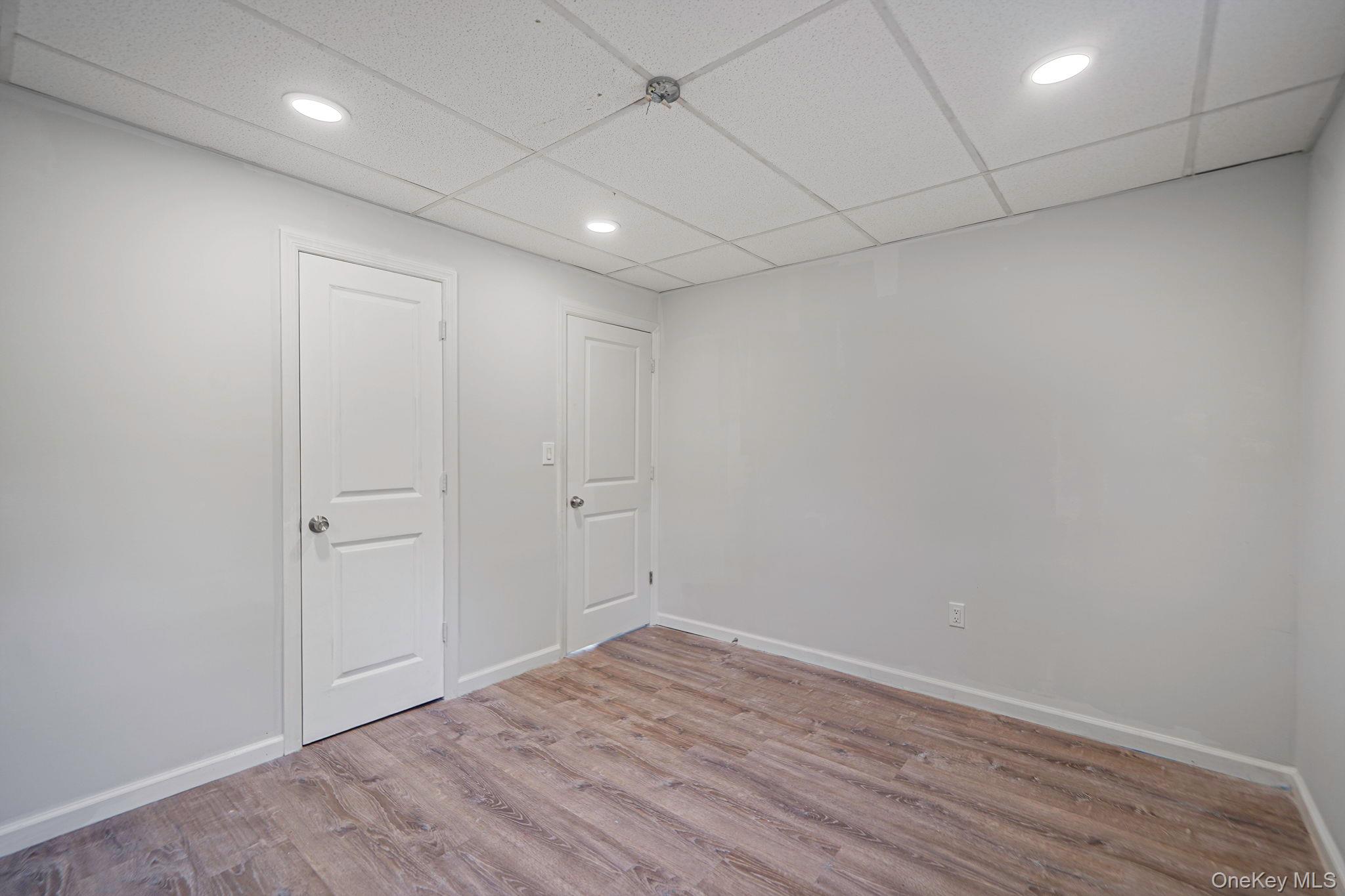 1548 Spur Drive S, Islip, NY 11751