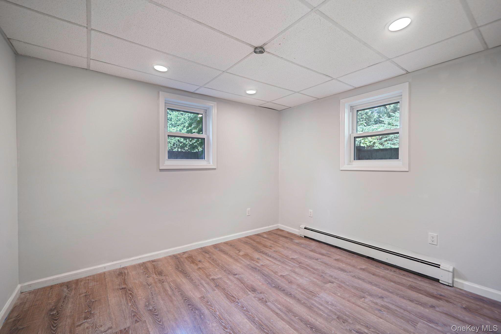 1548 Spur Drive S, Islip, NY 11751