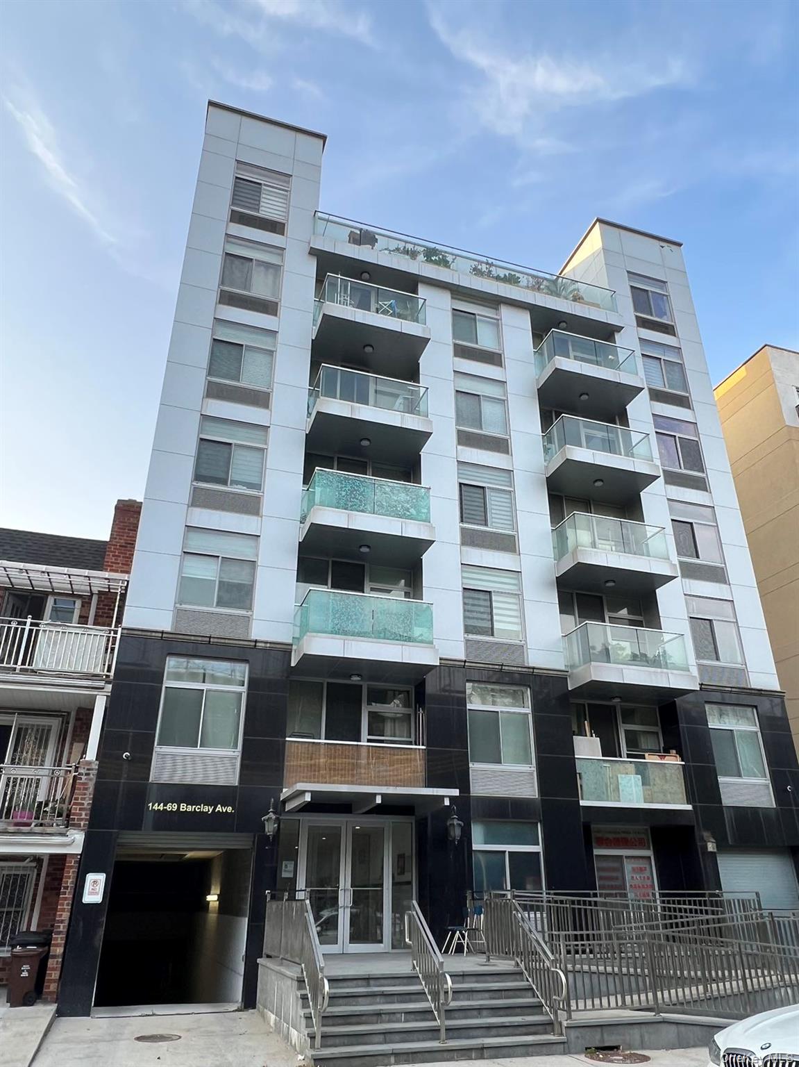 144-69 Barclay Avenue # 6A, Flushing, NY 11355