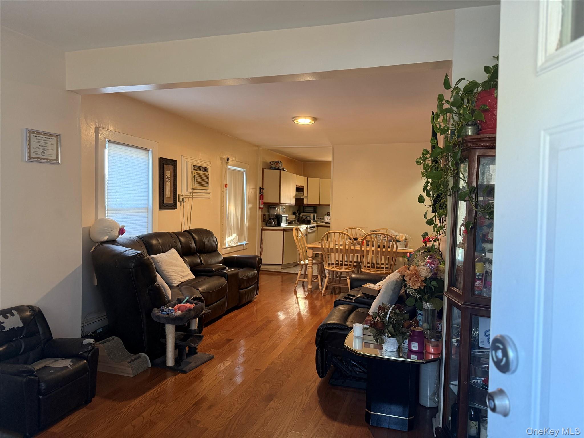 546 Clark Place, Uniondale, NY 11553