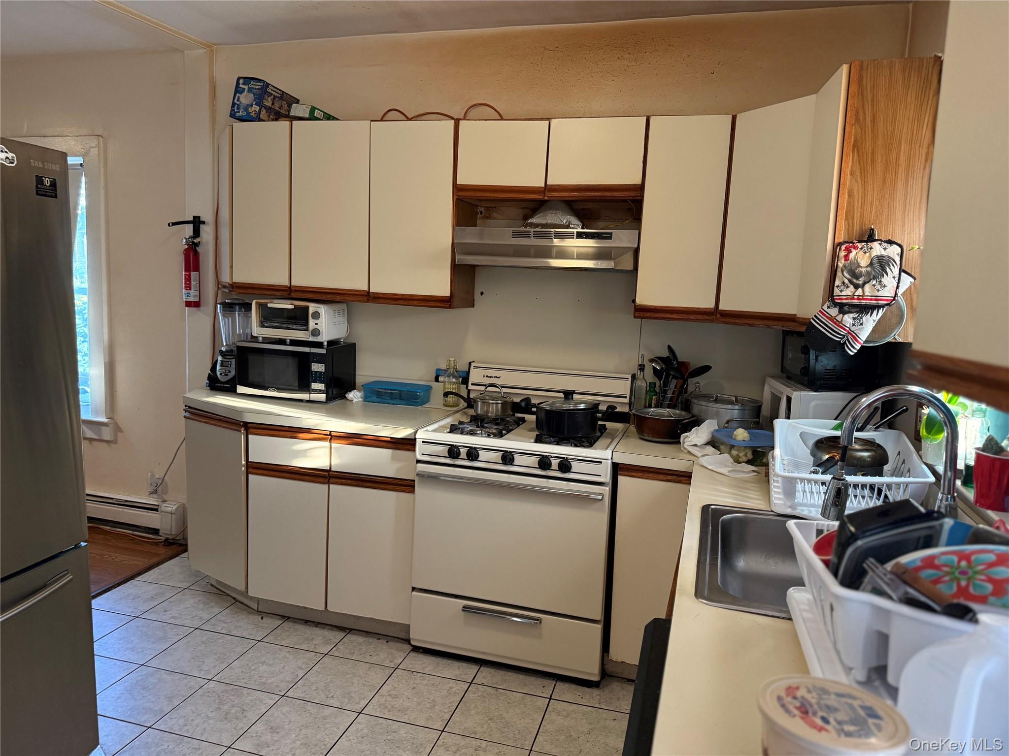 546 Clark Place, Uniondale, NY 11553