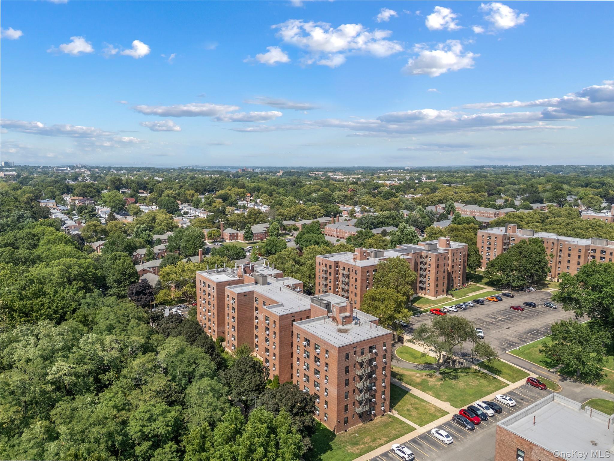 73-23 210th Street # 2G, Bayside, NY 11364