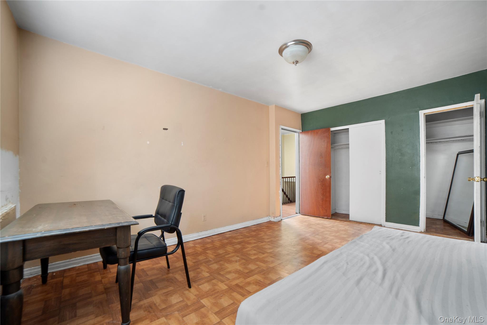 15062 Booth Memorial Avenue, Flushing, NY 11355
