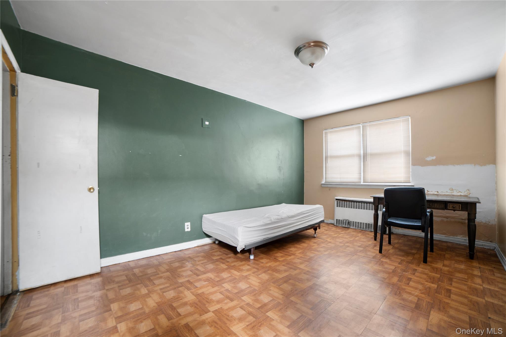15062 Booth Memorial Avenue, Flushing, NY 11355