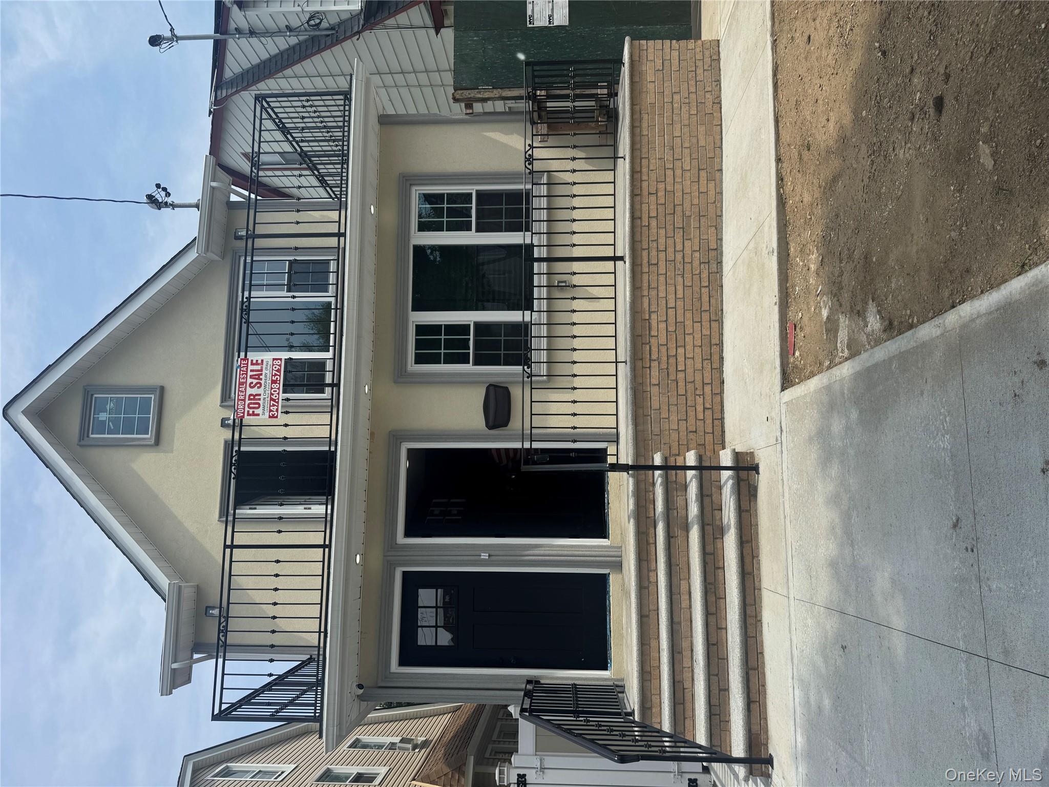 104 39 210 street, Queens Village, NY 11429