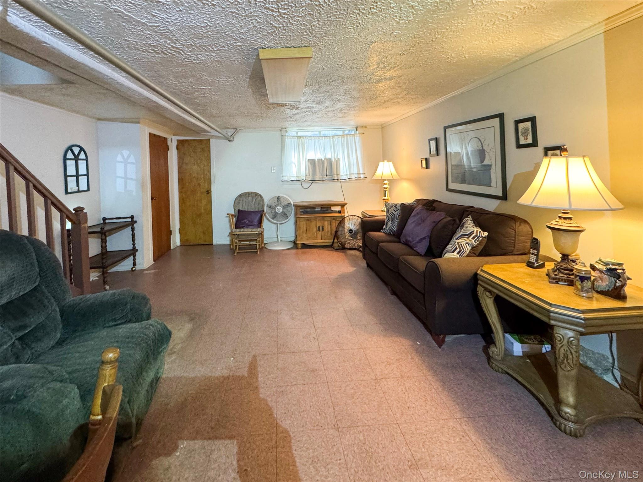 6073 71 Street, Maspeth, NY 11378