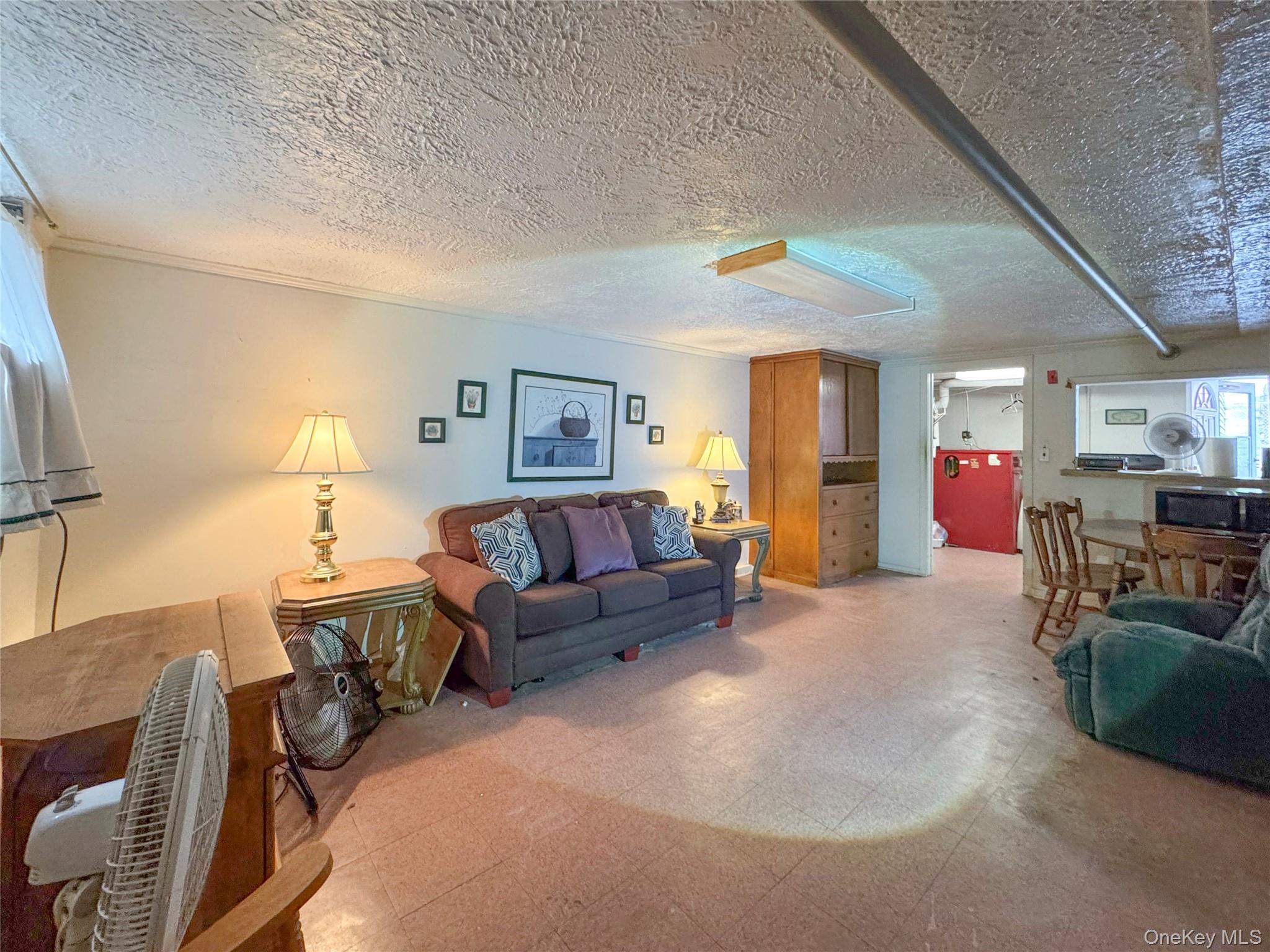 6073 71 Street, Maspeth, NY 11378