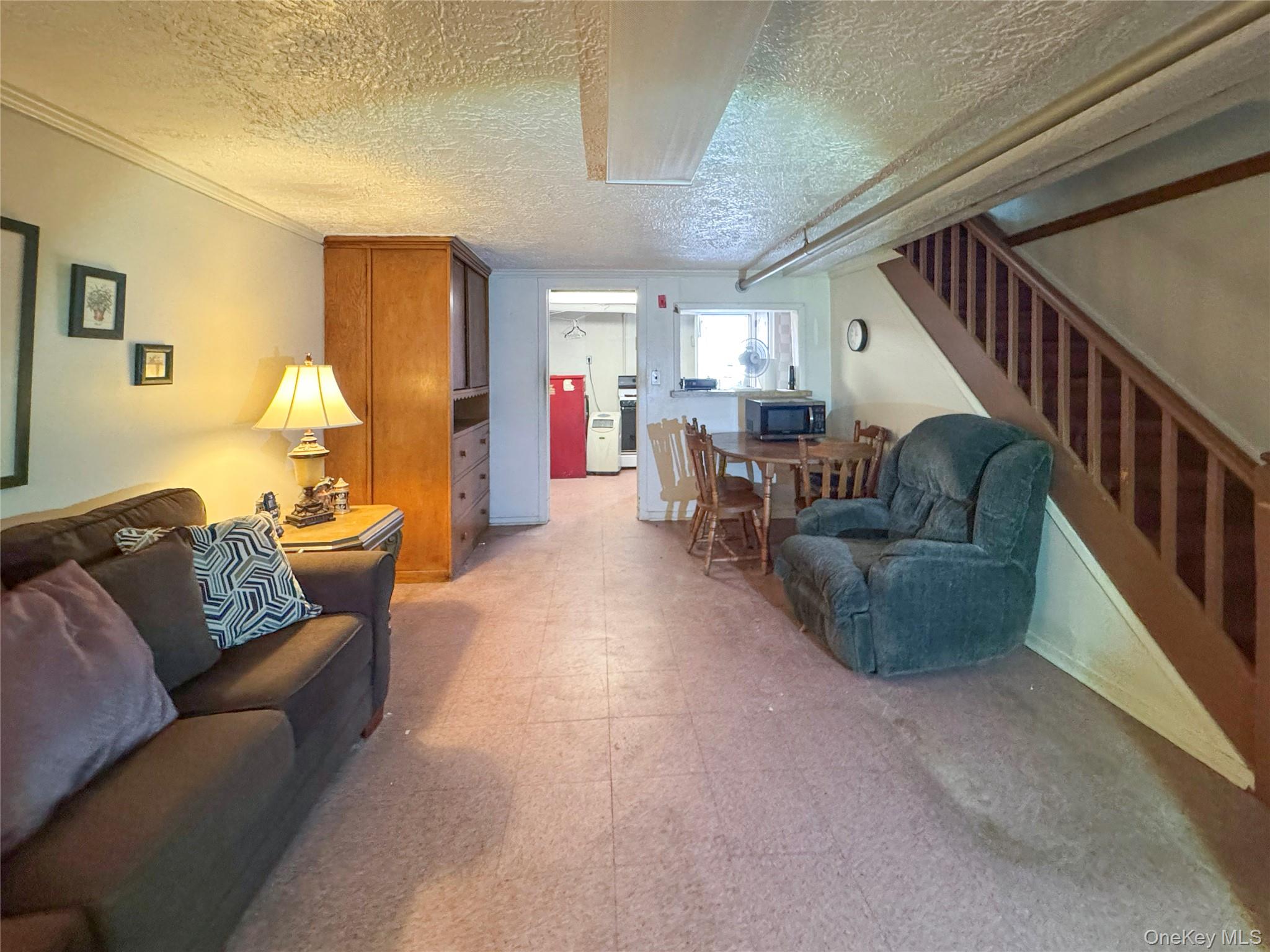 6073 71 Street, Maspeth, NY 11378