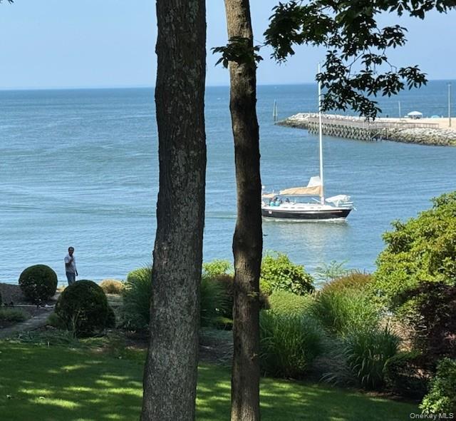 21 Waterview Drive, Port Jefferson, NY 11777