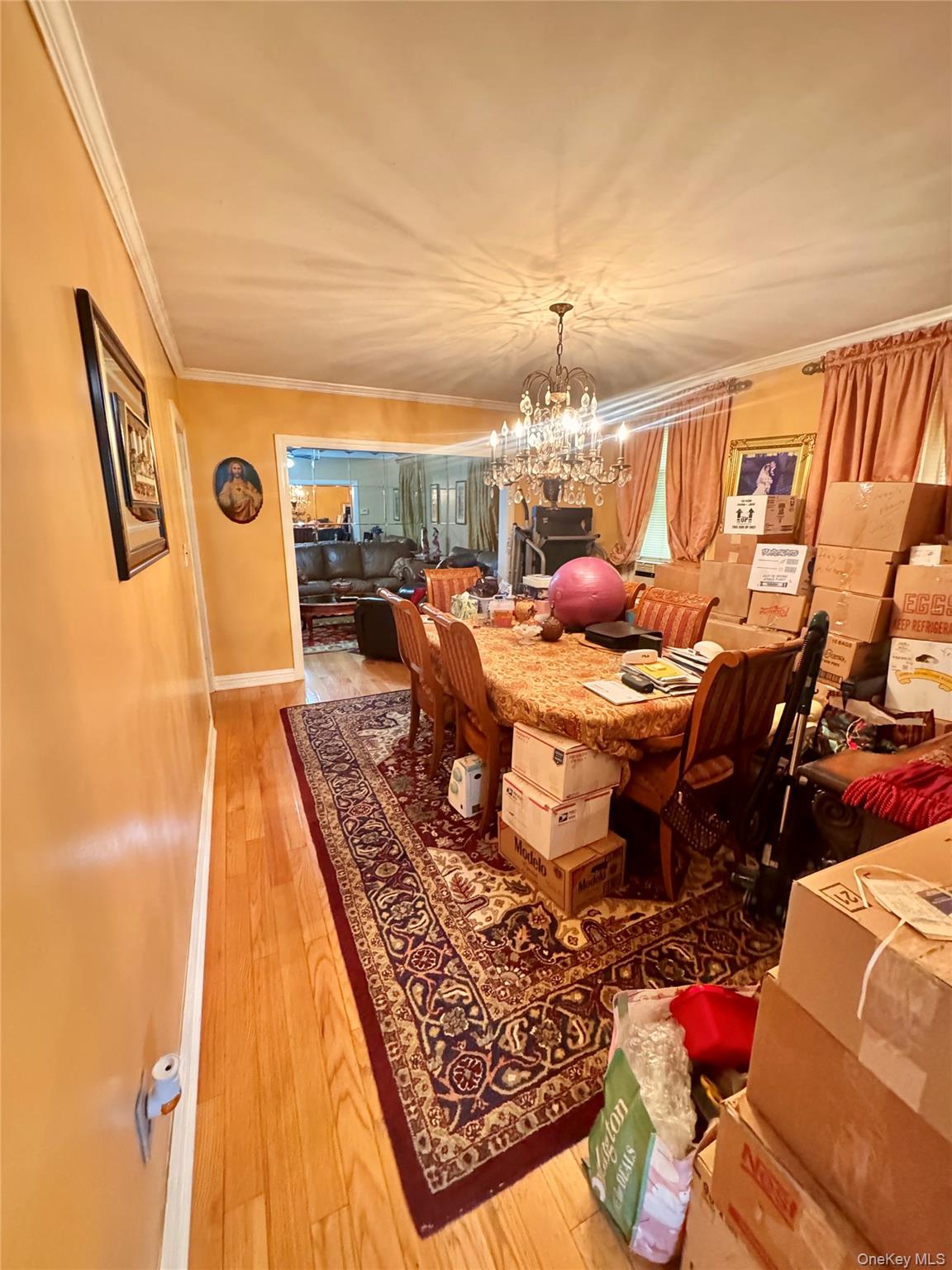 101-17 46th Ave, Corona, NY 11368