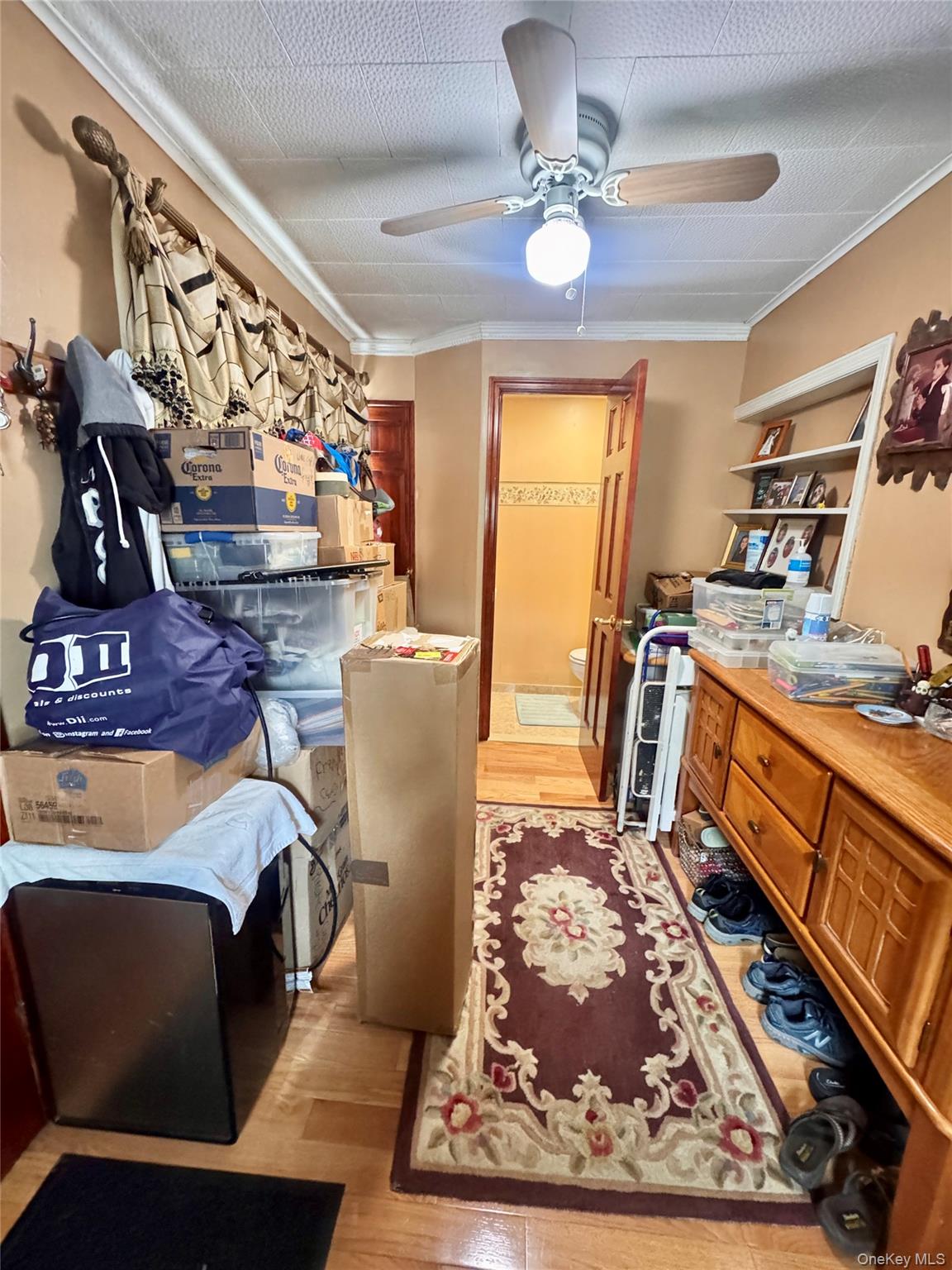 101-17 46th Ave, Corona, NY 11368