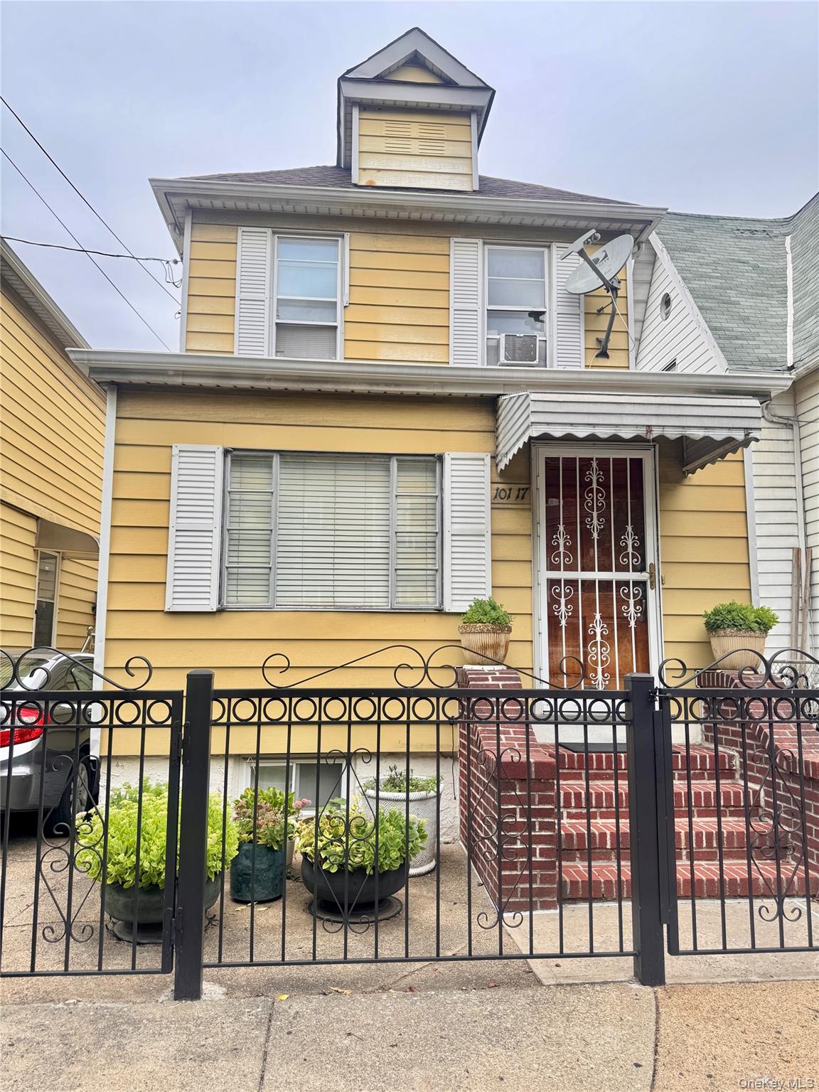 101-17 46th Ave, Corona, NY 11368