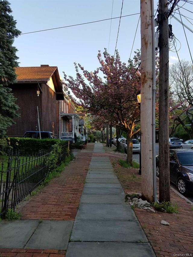 13 Grand Street, Poughkeepsie, NY 12601