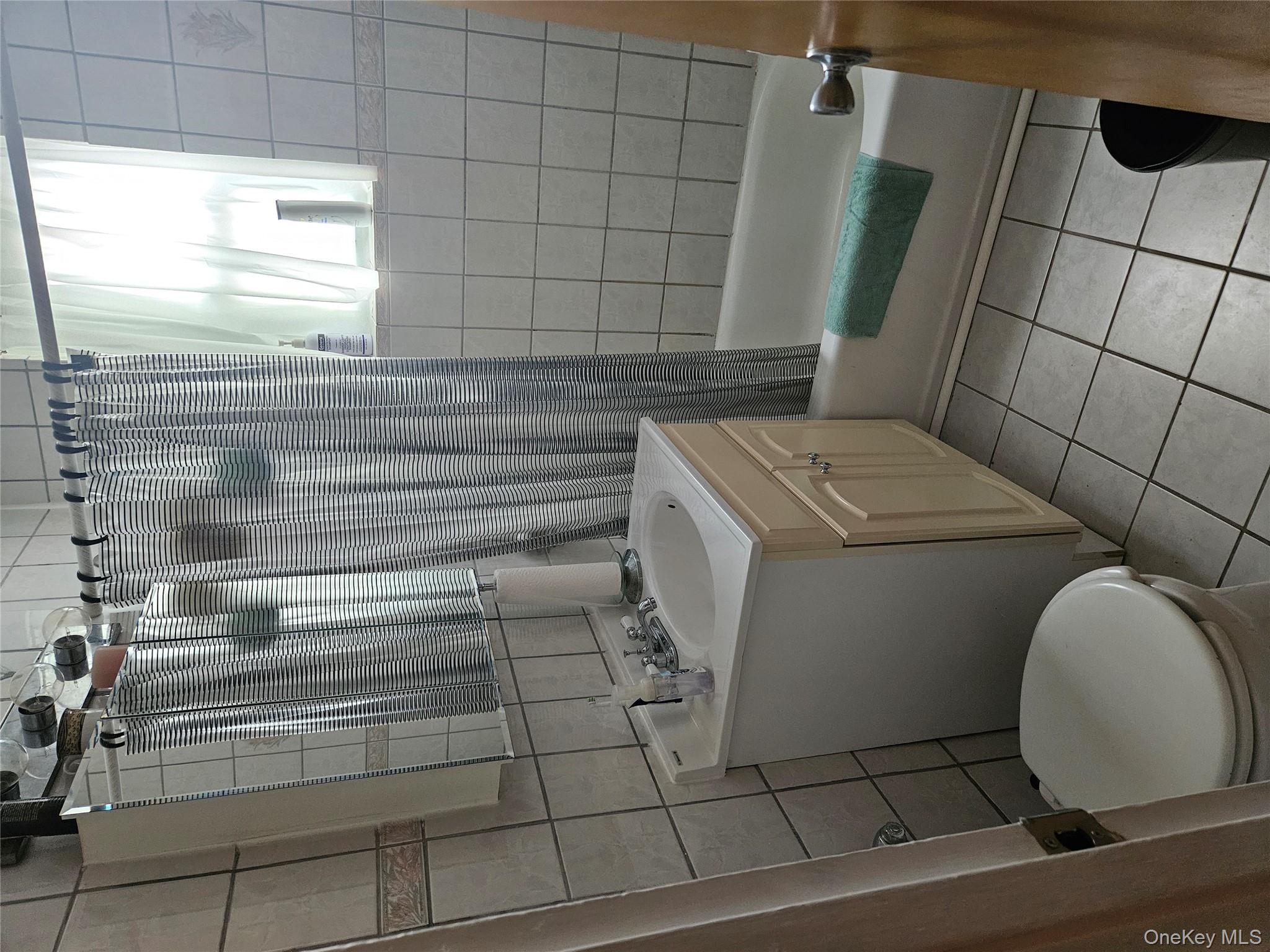 110 Brooklyn Avenue # 1D, Freeport, NY 11520