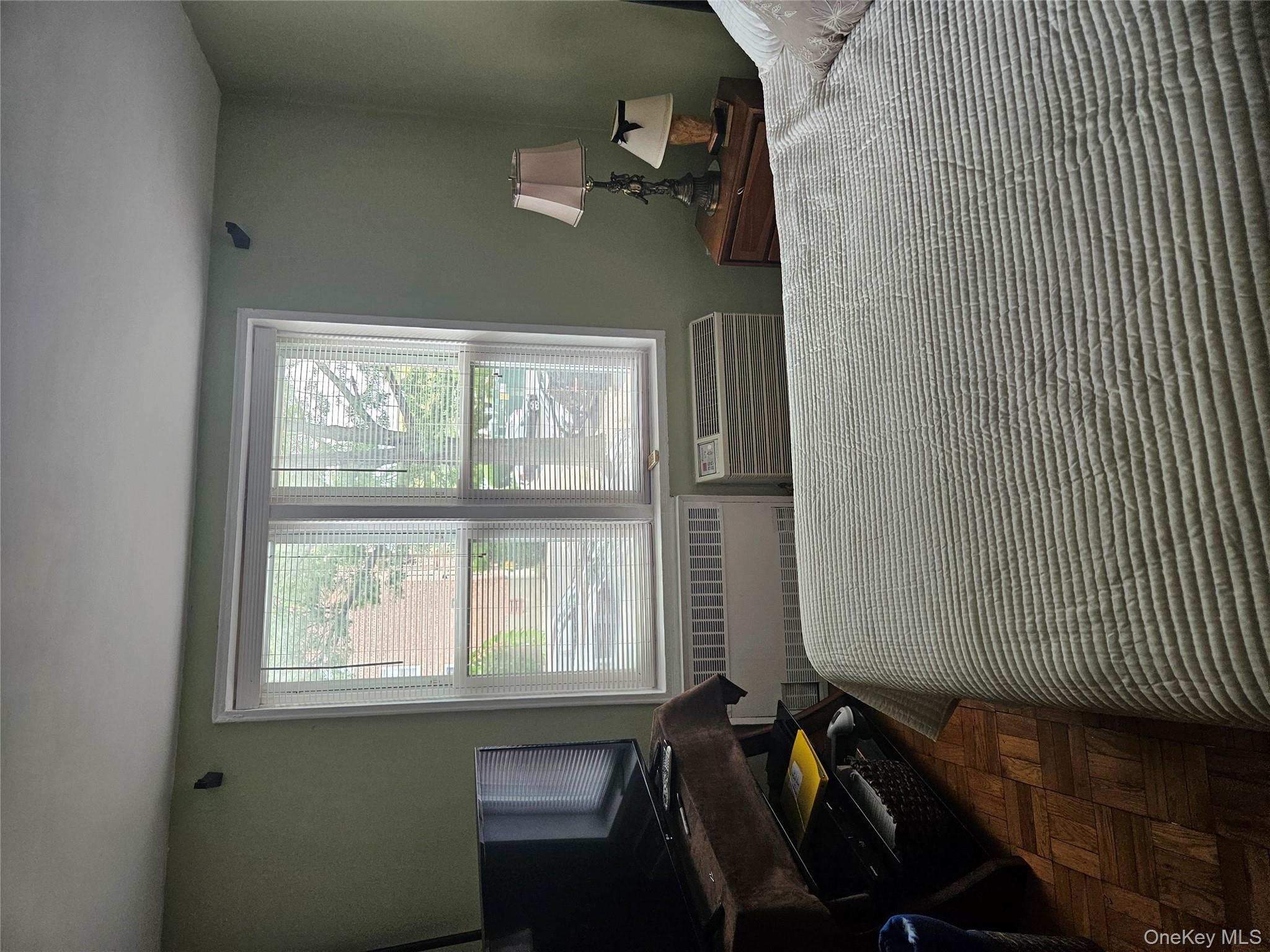 110 Brooklyn Avenue # 1D, Freeport, NY 11520