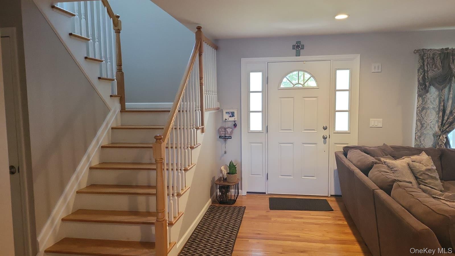 70 W 8th Street, Ronkonkoma, NY 11779