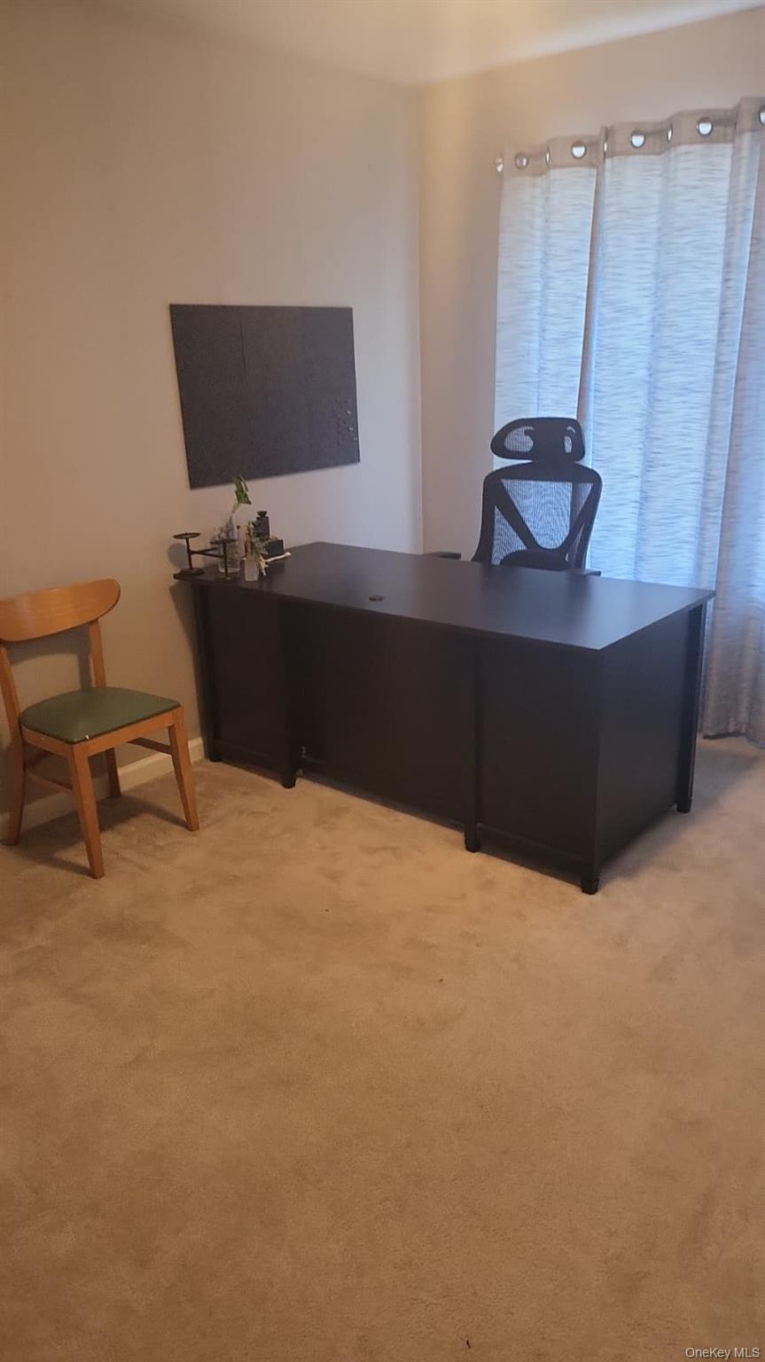 70 W 8th Street, Ronkonkoma, NY 11779