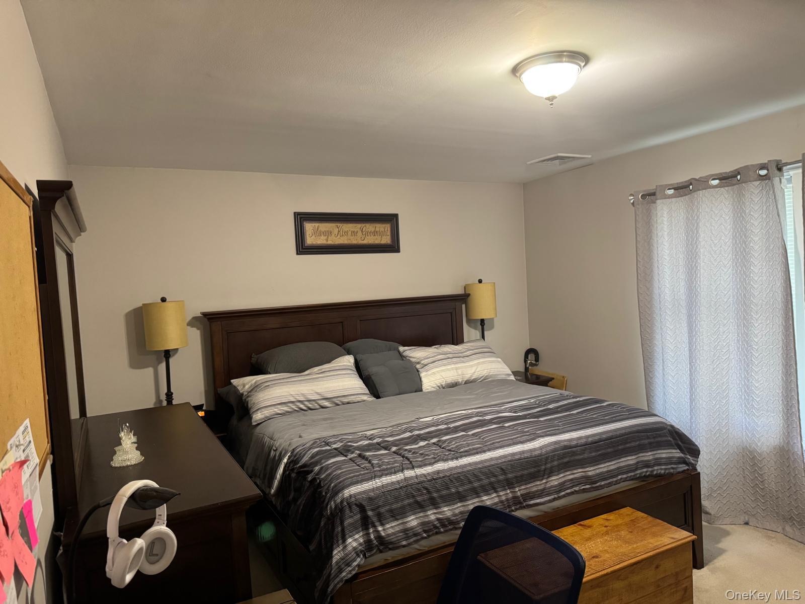 70 W 8th Street, Ronkonkoma, NY 11779