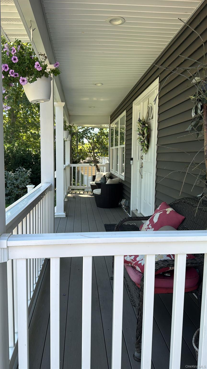 70 W 8th Street, Ronkonkoma, NY 11779