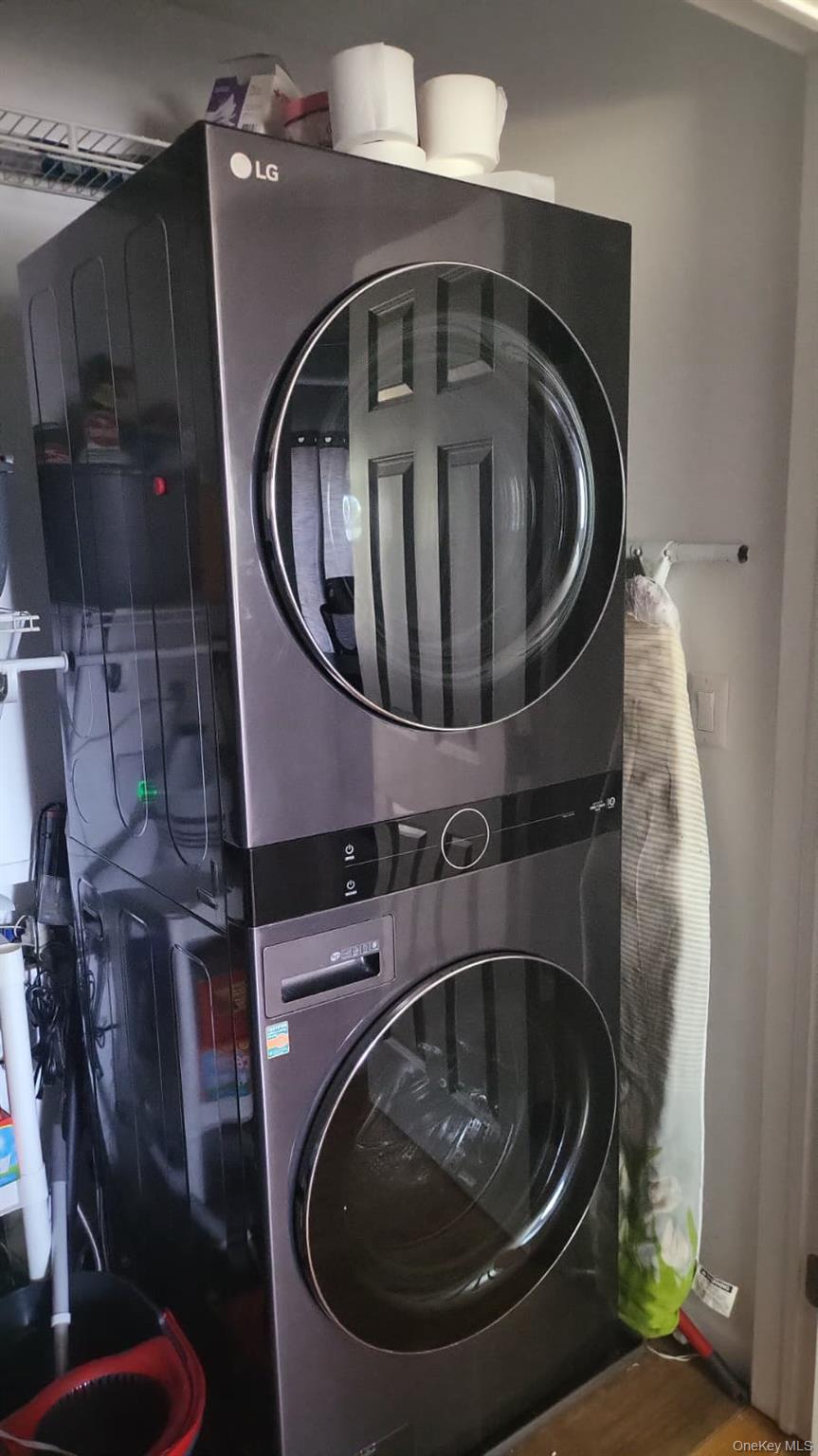 70 W 8th Street, Ronkonkoma, NY 11779