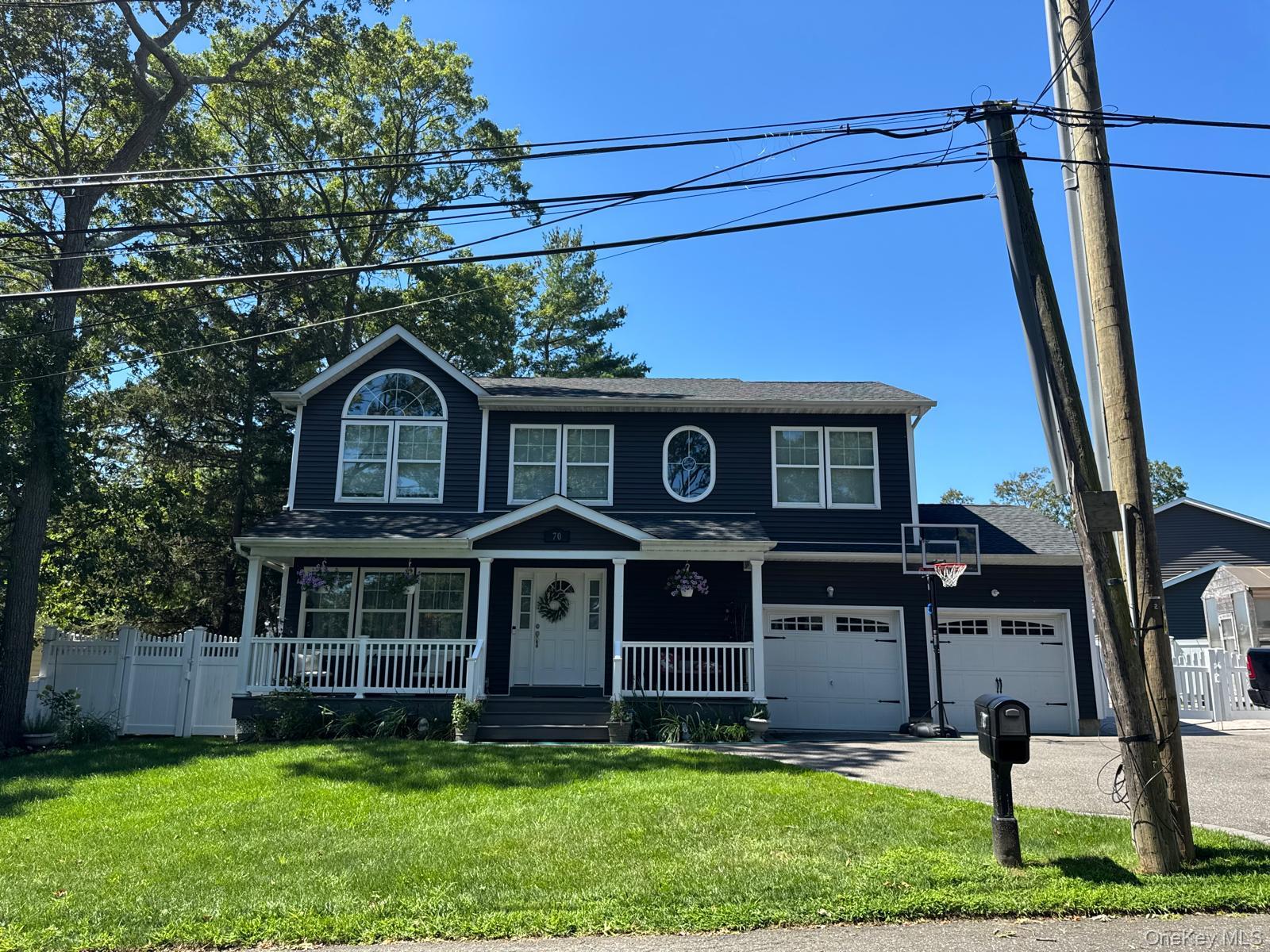 70 W 8th Street, Ronkonkoma, NY 11779