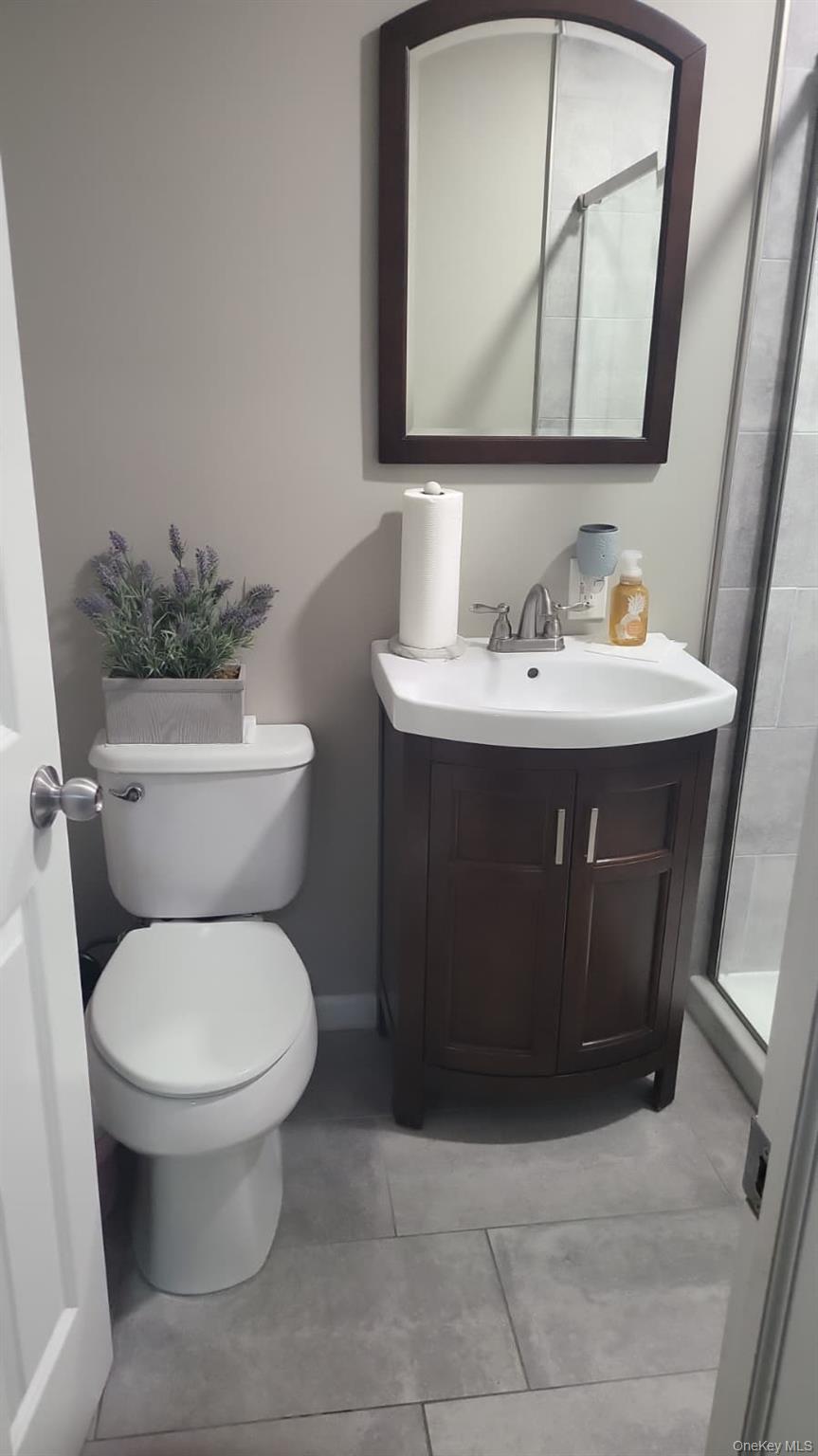 70 W 8th Street, Ronkonkoma, NY 11779